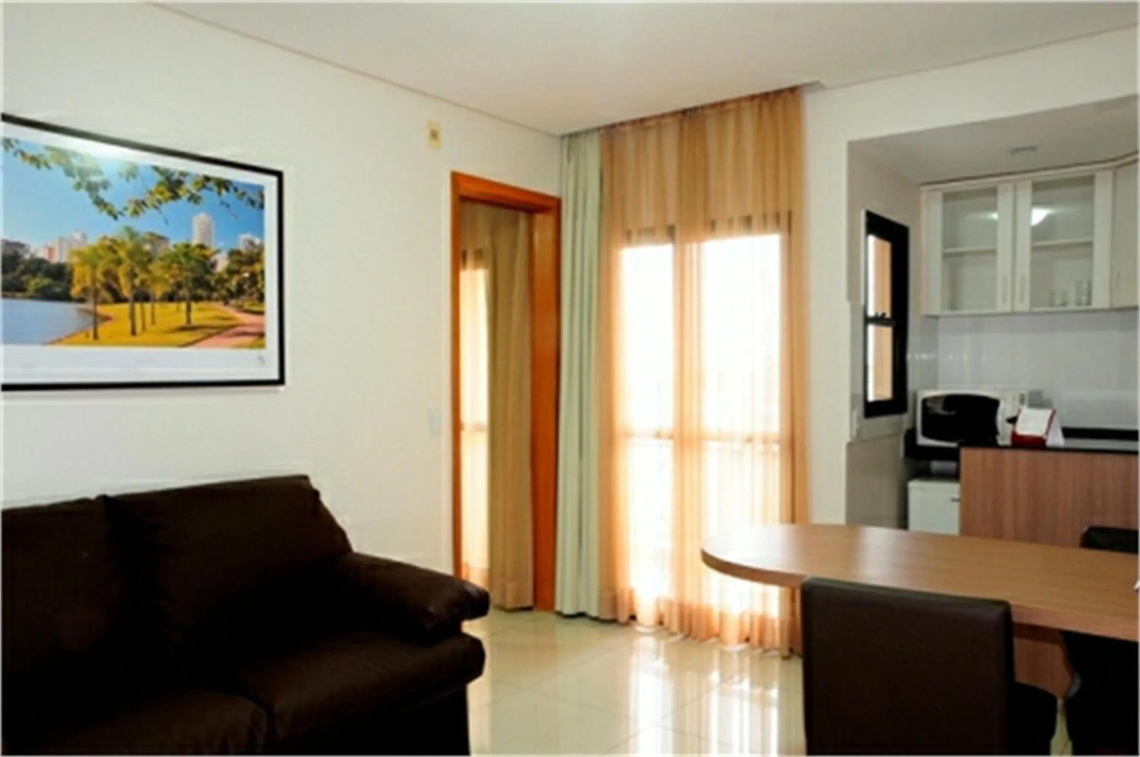 Photo of the whole room in Bristol Evidence Hotel