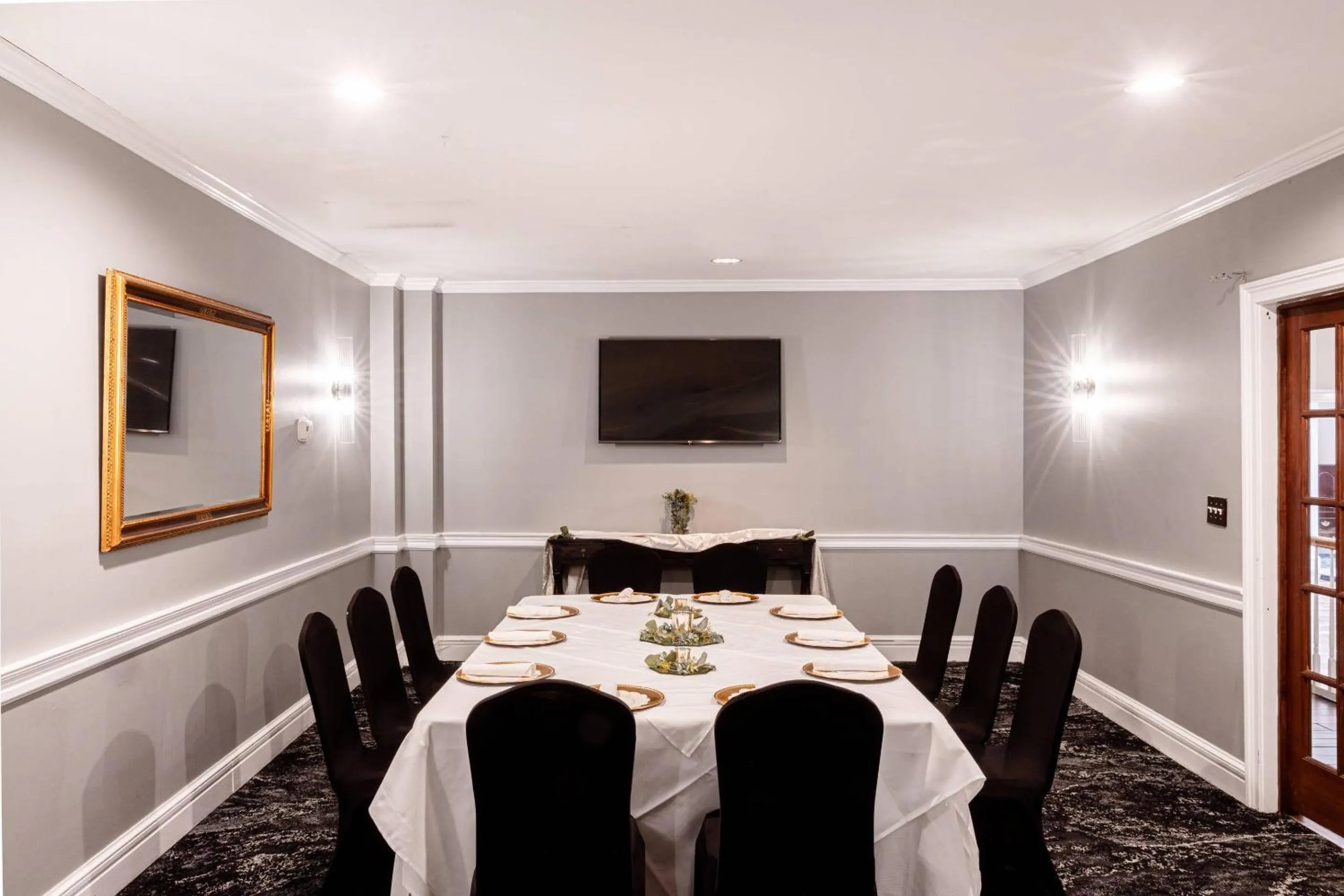 Meeting/conference room in Inn on the Square, an Ascend Collection Hotel