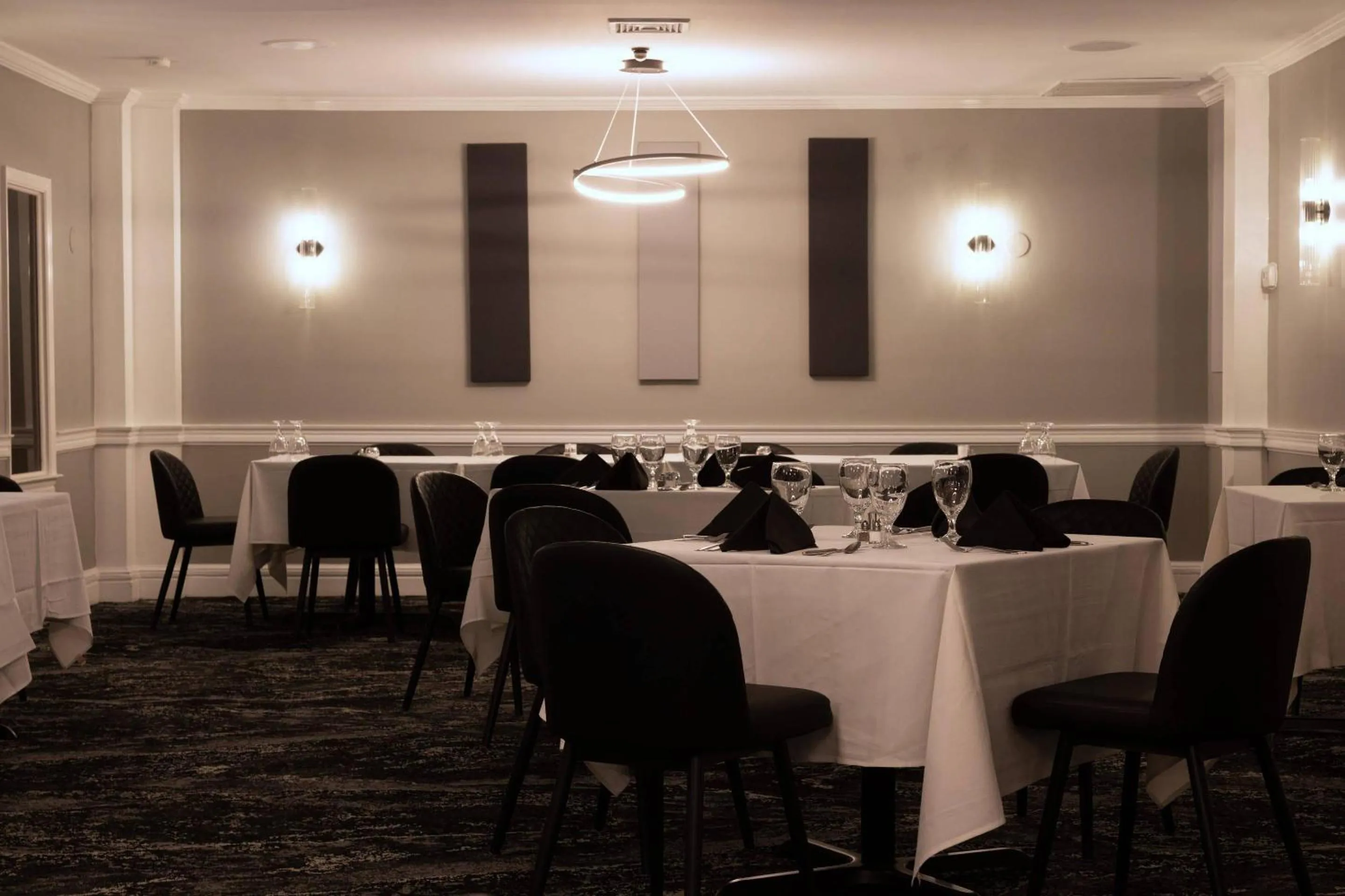 Meeting/conference room in Inn on the Square, an Ascend Collection Hotel