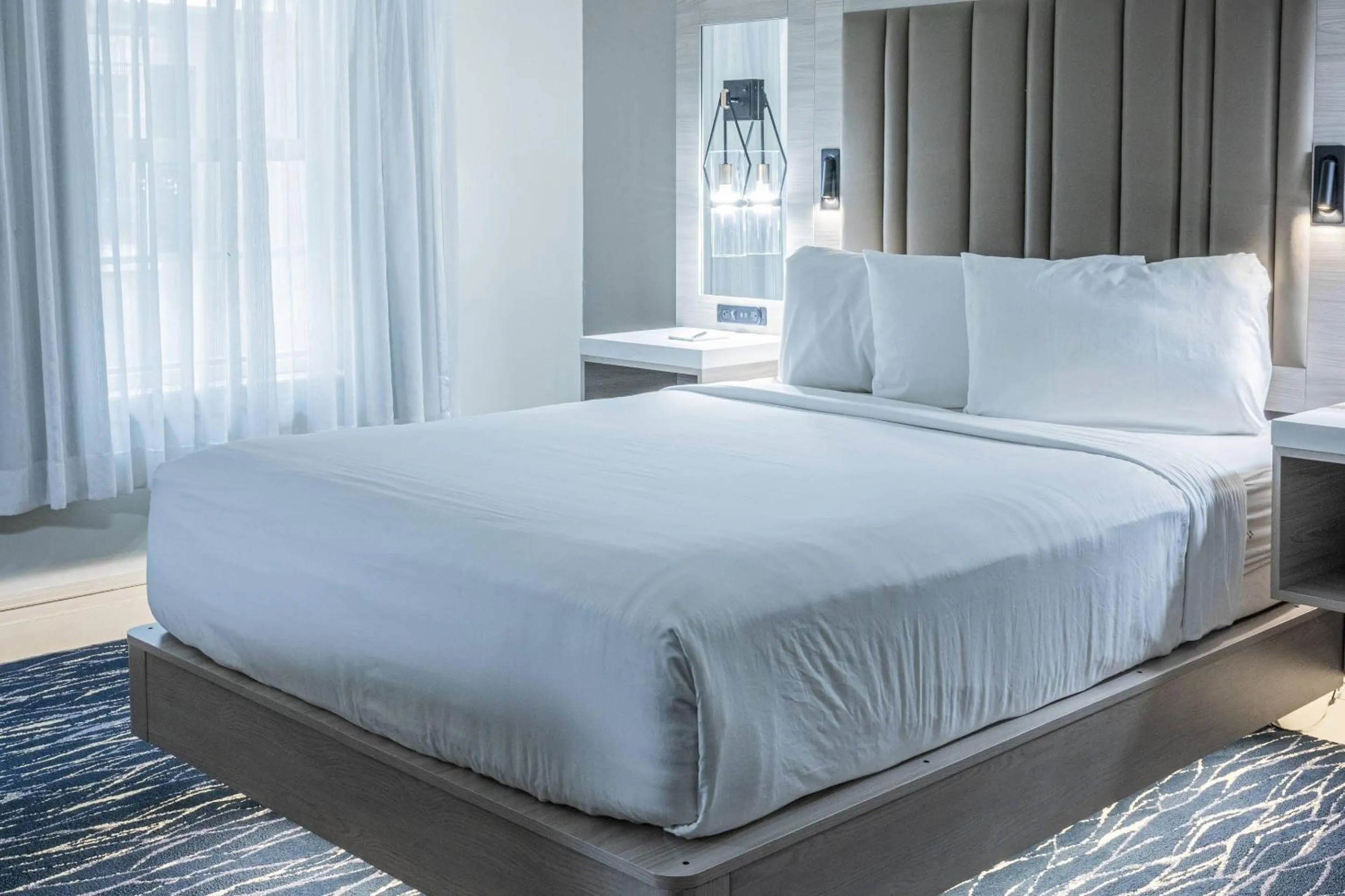 Bedroom, Bed in Inn on the Square, an Ascend Collection Hotel