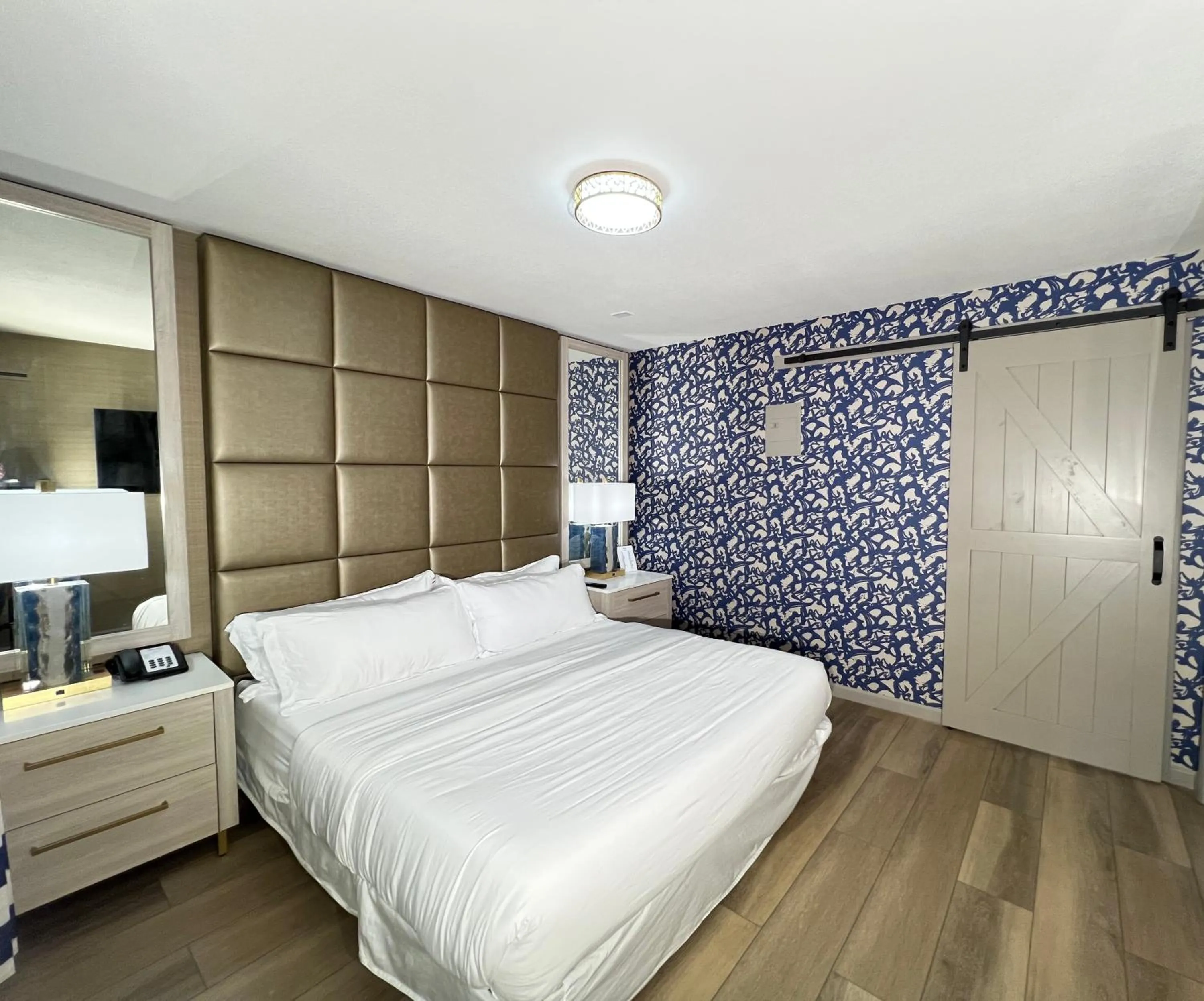 Bedroom, Bed in 3 Palms Tucson North Foothills