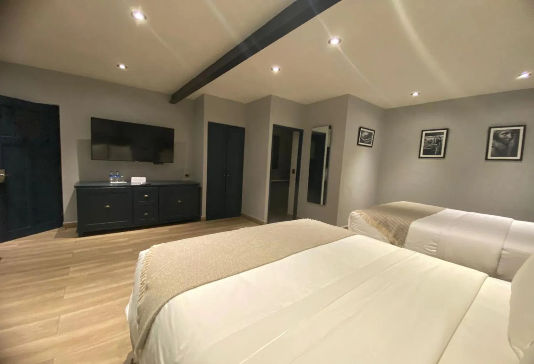 Photo of the whole room in Hotel Verbena