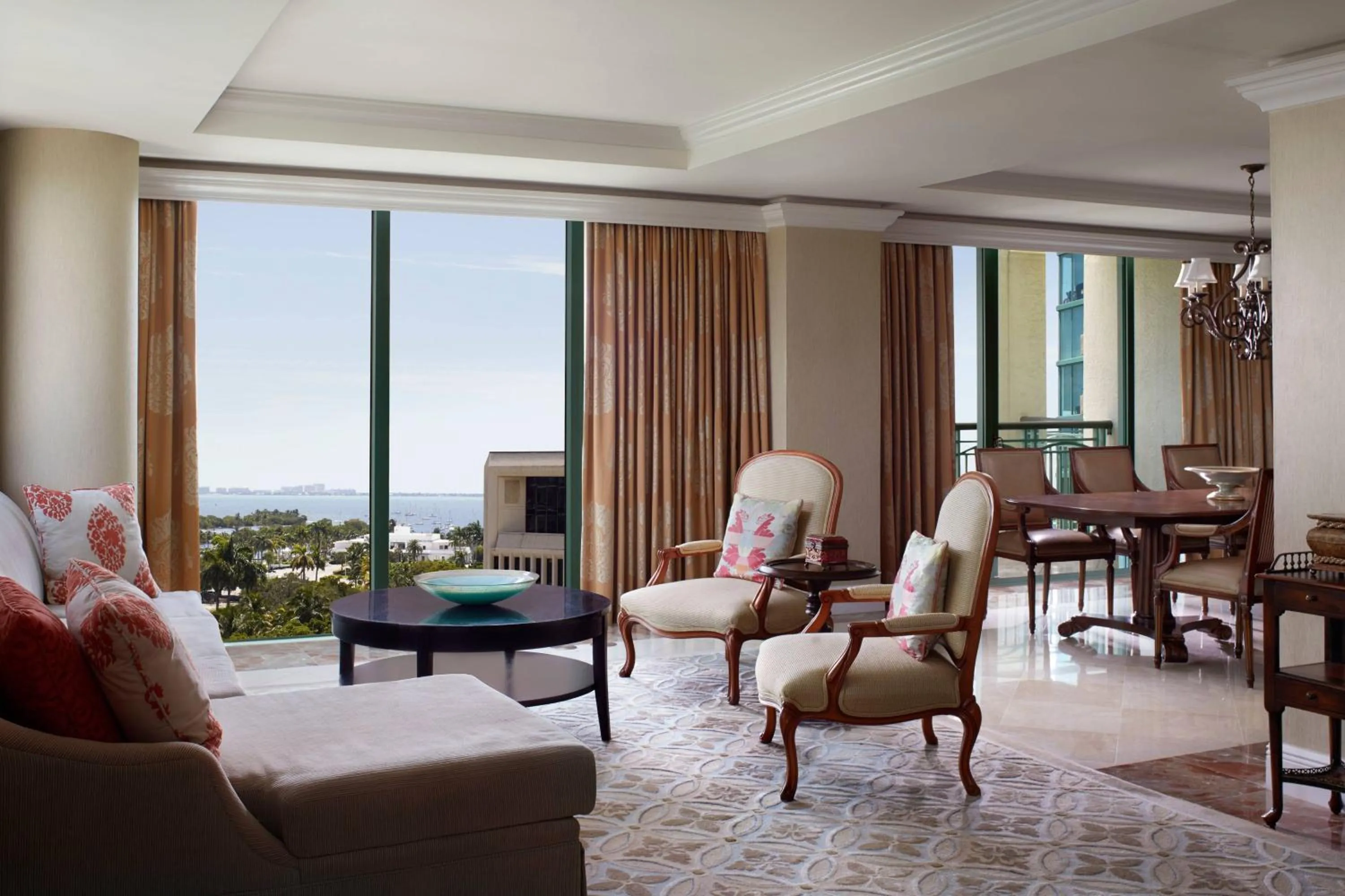 Living room in The Ritz-Carlton Coconut Grove, Miami