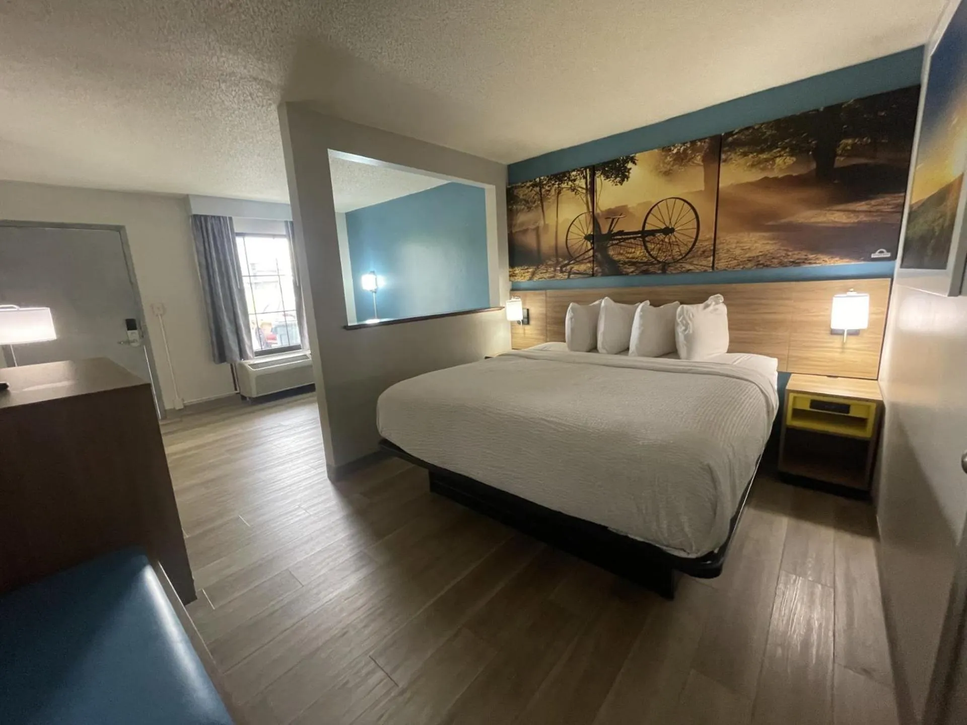 Bed in Days Inn & Suites by Wyndham York