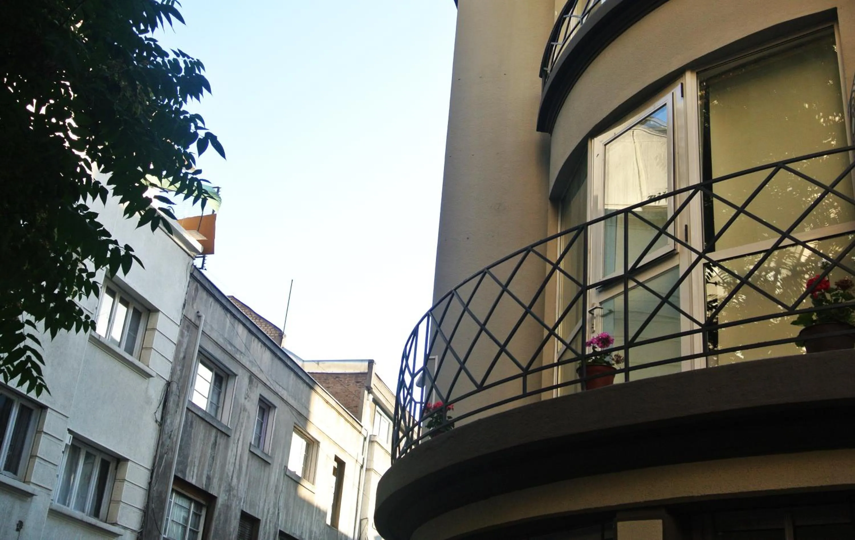 Neighbourhood in Hotel Elisa Cole