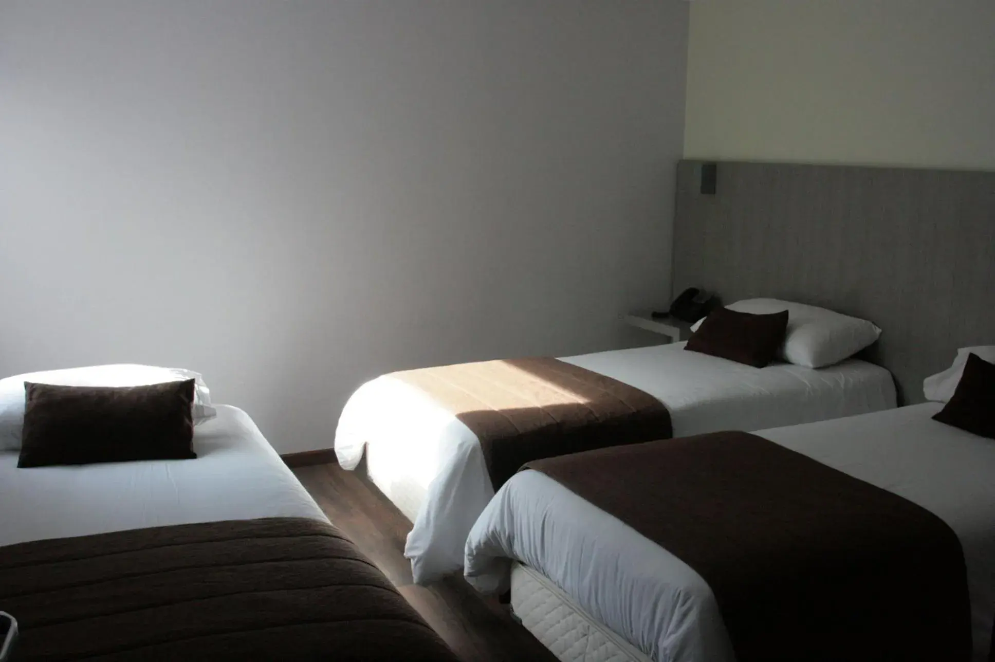 Standard Triple Room in Hotel Elisa Cole Standard Triple Room in Hotel Elisa Cole