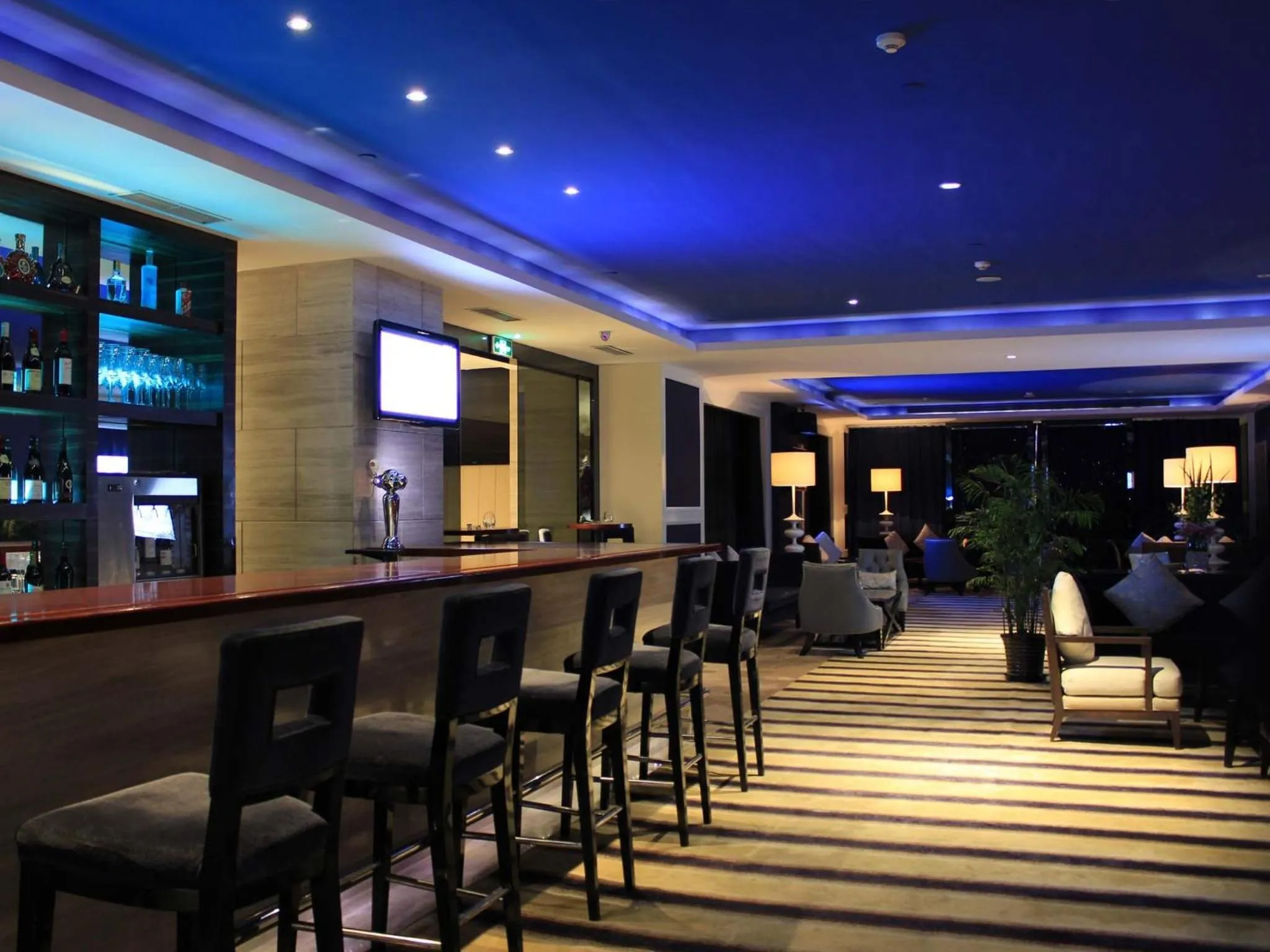 Lounge or bar, Lounge/Bar in Hotel Shanghai Sheshan Oriental - Handwritten Collection