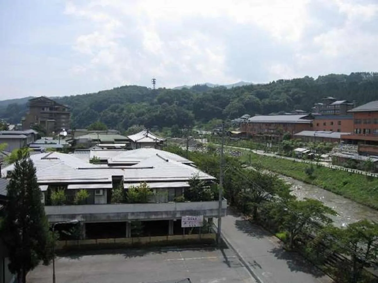 Mountain view in Yura No Yado Seifuen