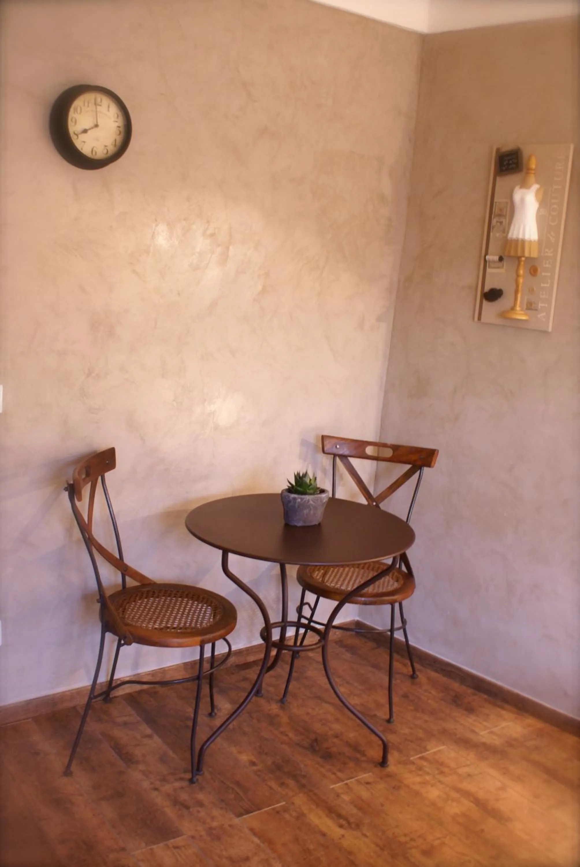 Dining area in Le Crillon