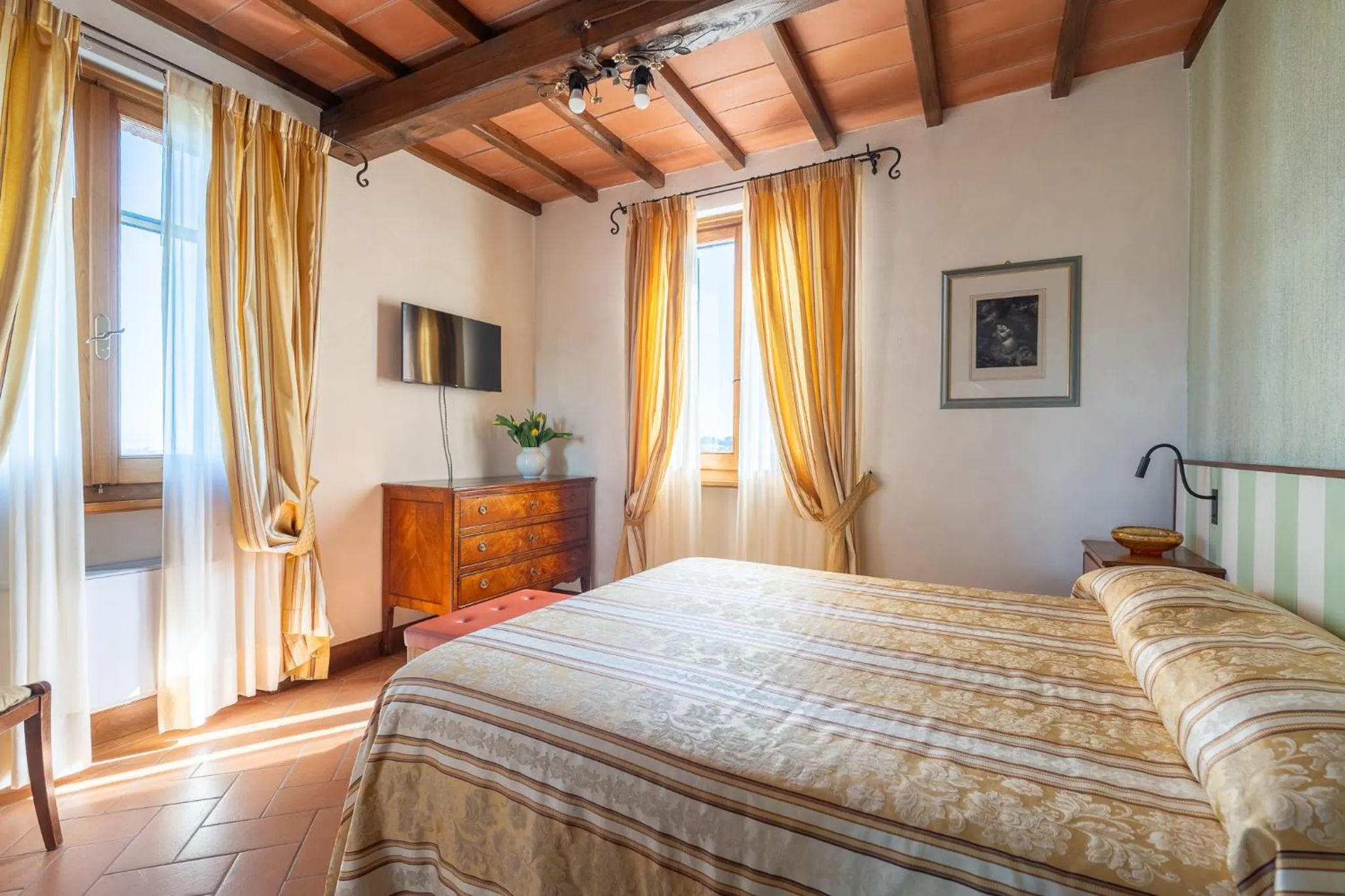 Bedroom, Bed in Locanda Poggioleone