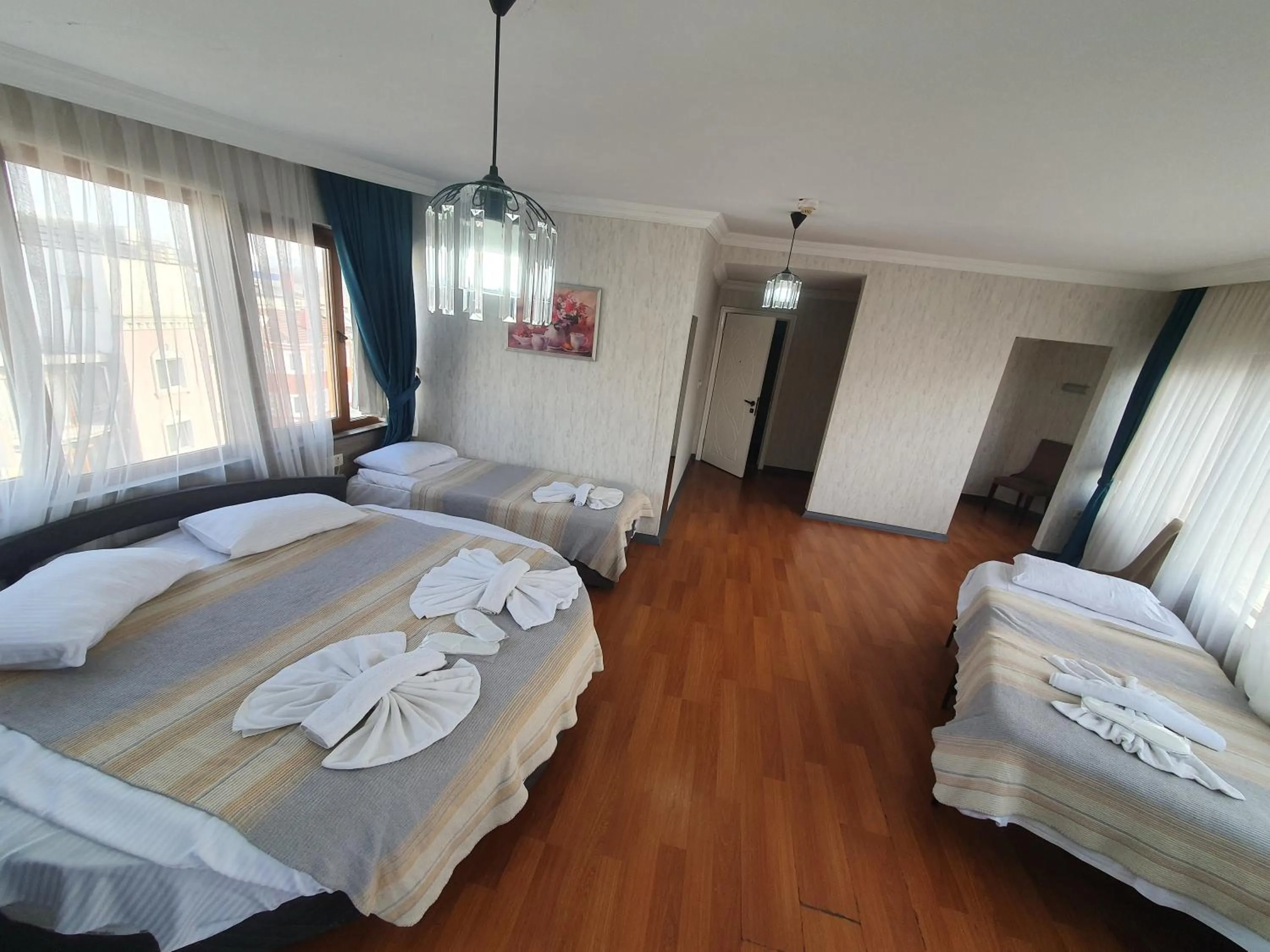 Photo of the whole room, Bed in Omega Luxx Hotel