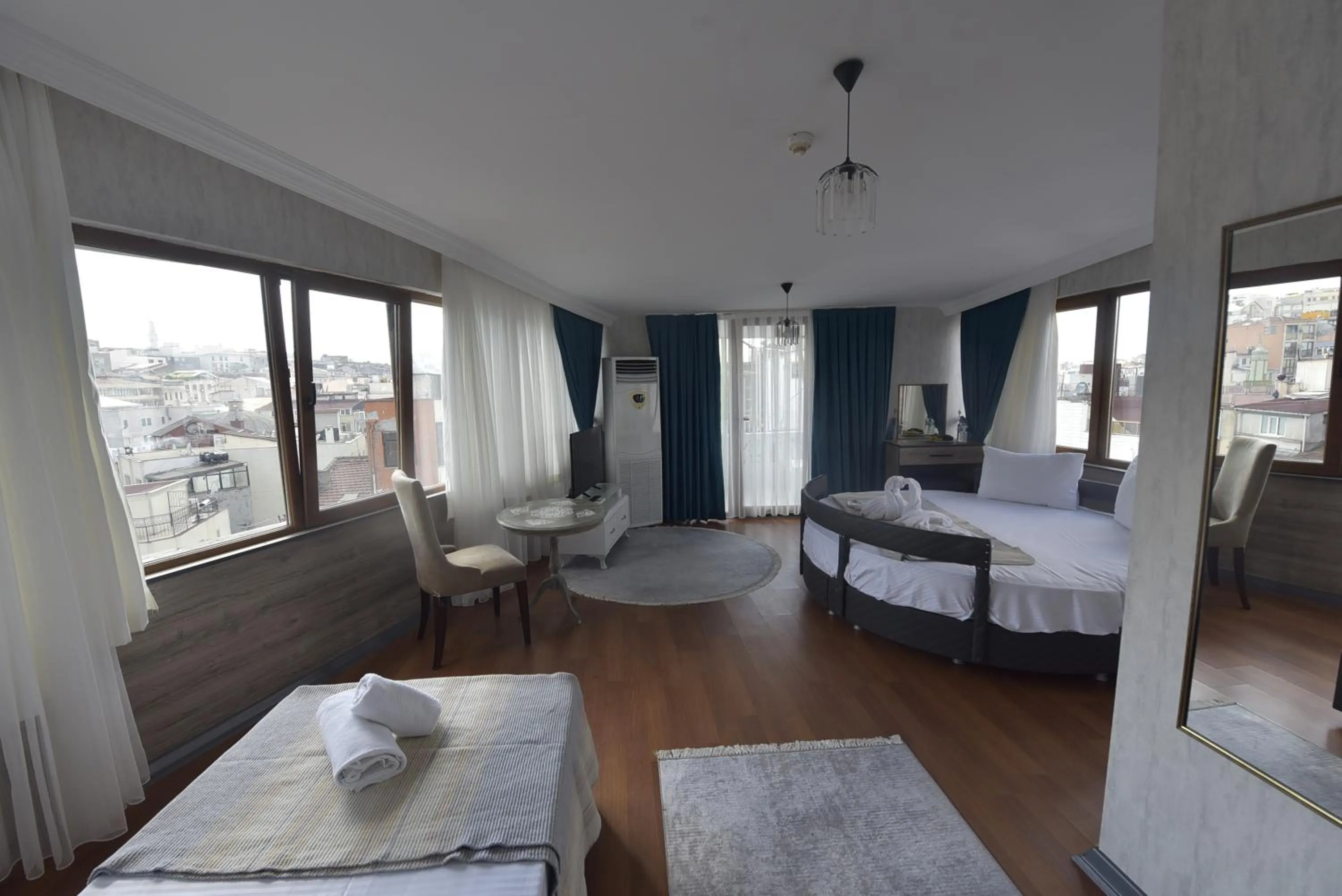 Property building, Bed in Omega Luxx Hotel