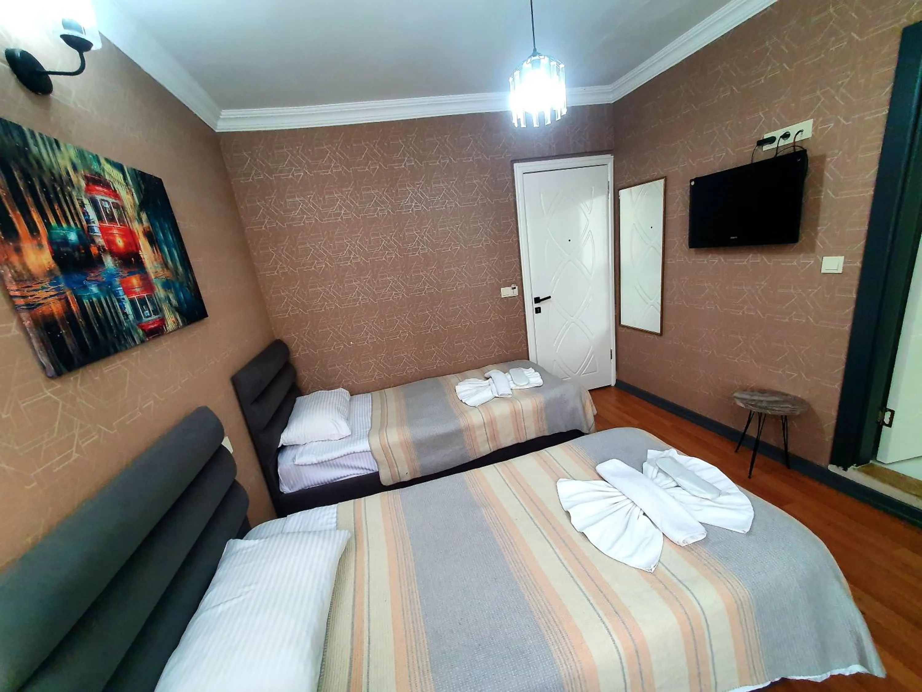 Photo of the whole room, Bed in Omega Luxx Hotel
