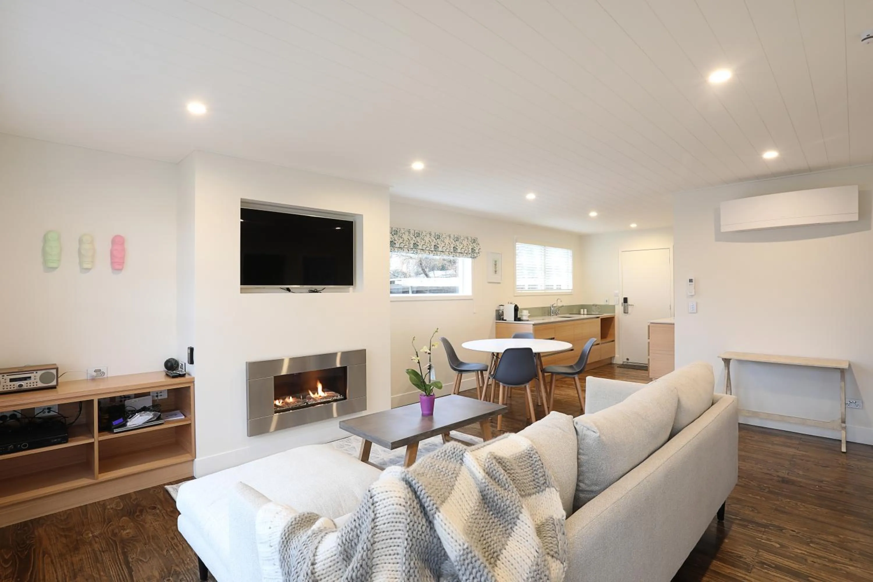 Living room in The Lodges At Transport World