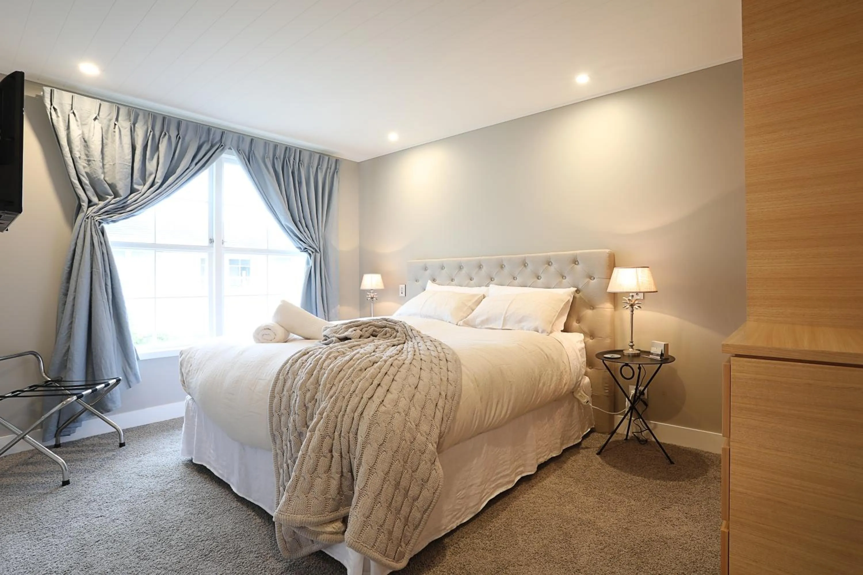 Bed in The Lodges At Transport World