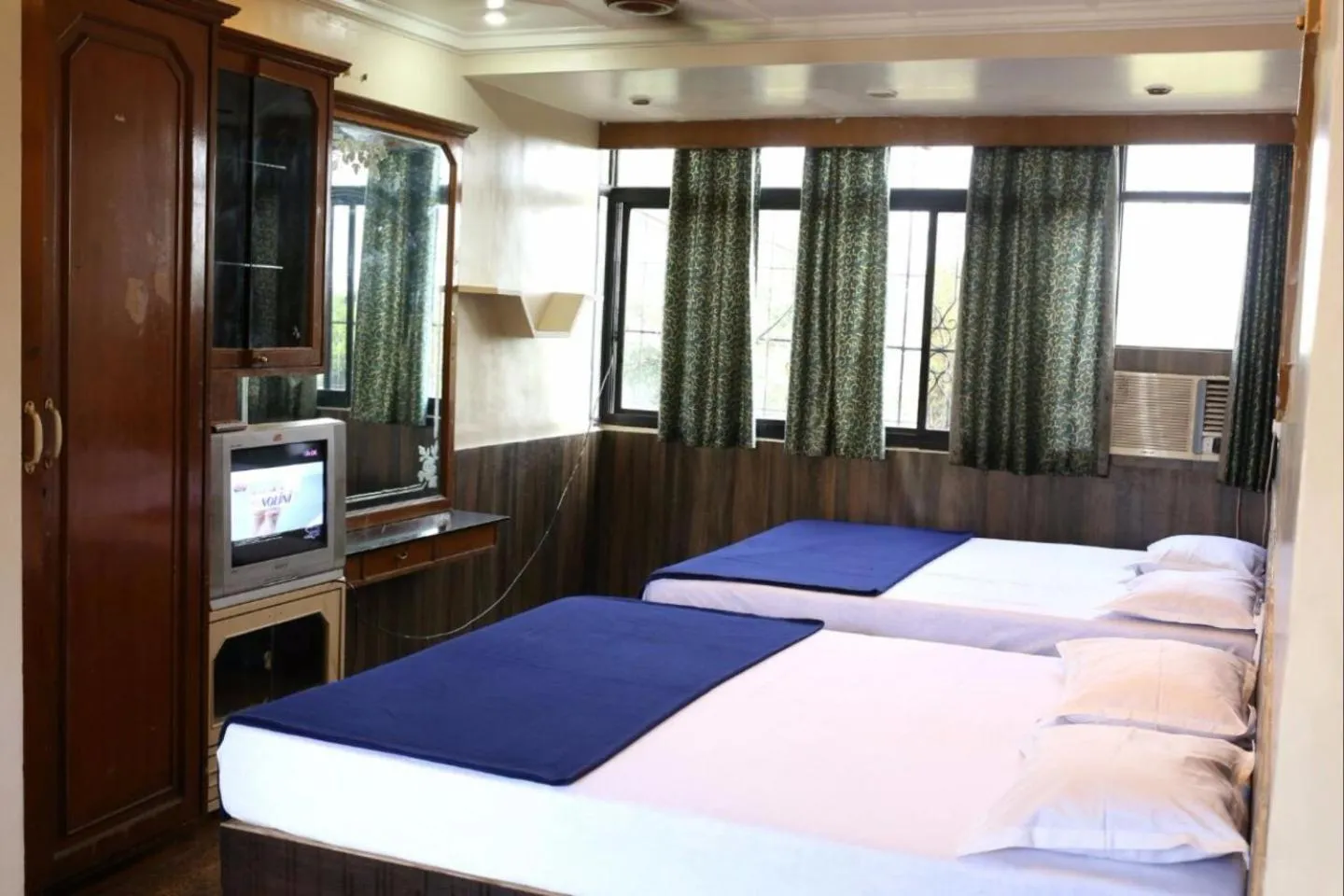 Bed in Viva Guest House