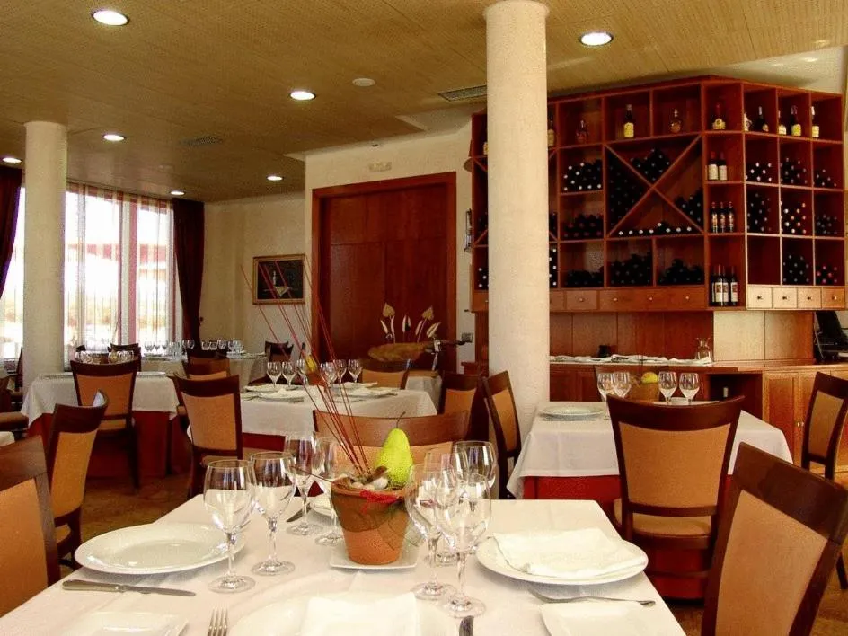 Restaurant/places to eat in Complejo El Carrascal