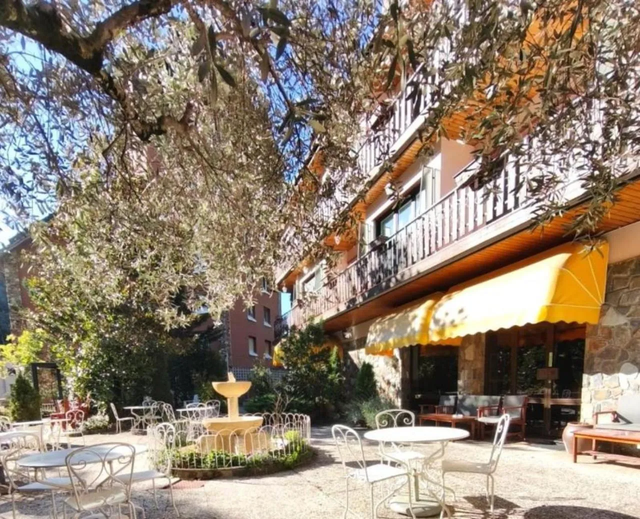 Property building in Hotel Sol-Park