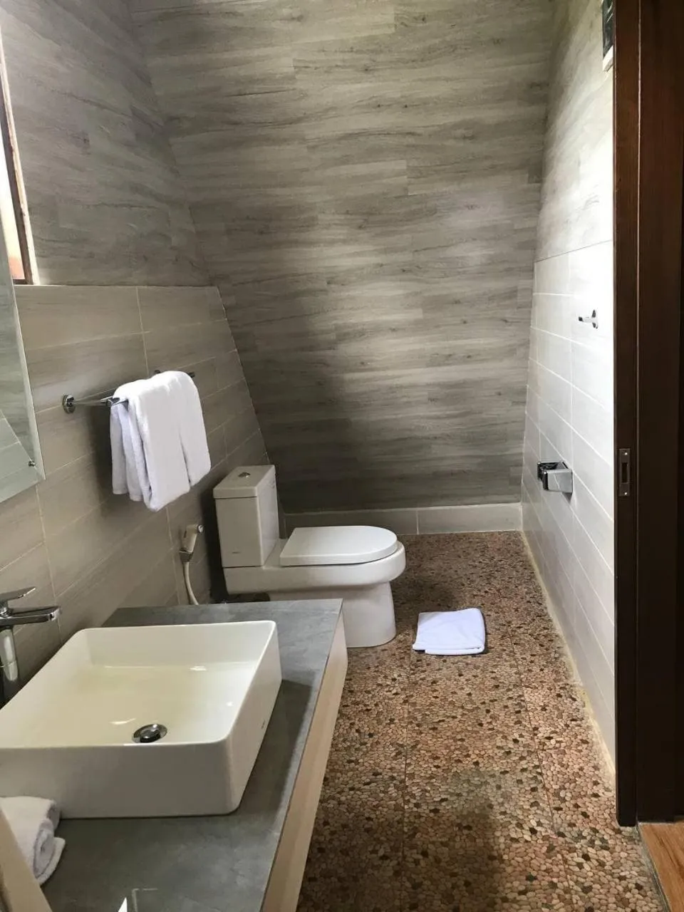 Toilet in Tri Dewi Residence by GenuineHost