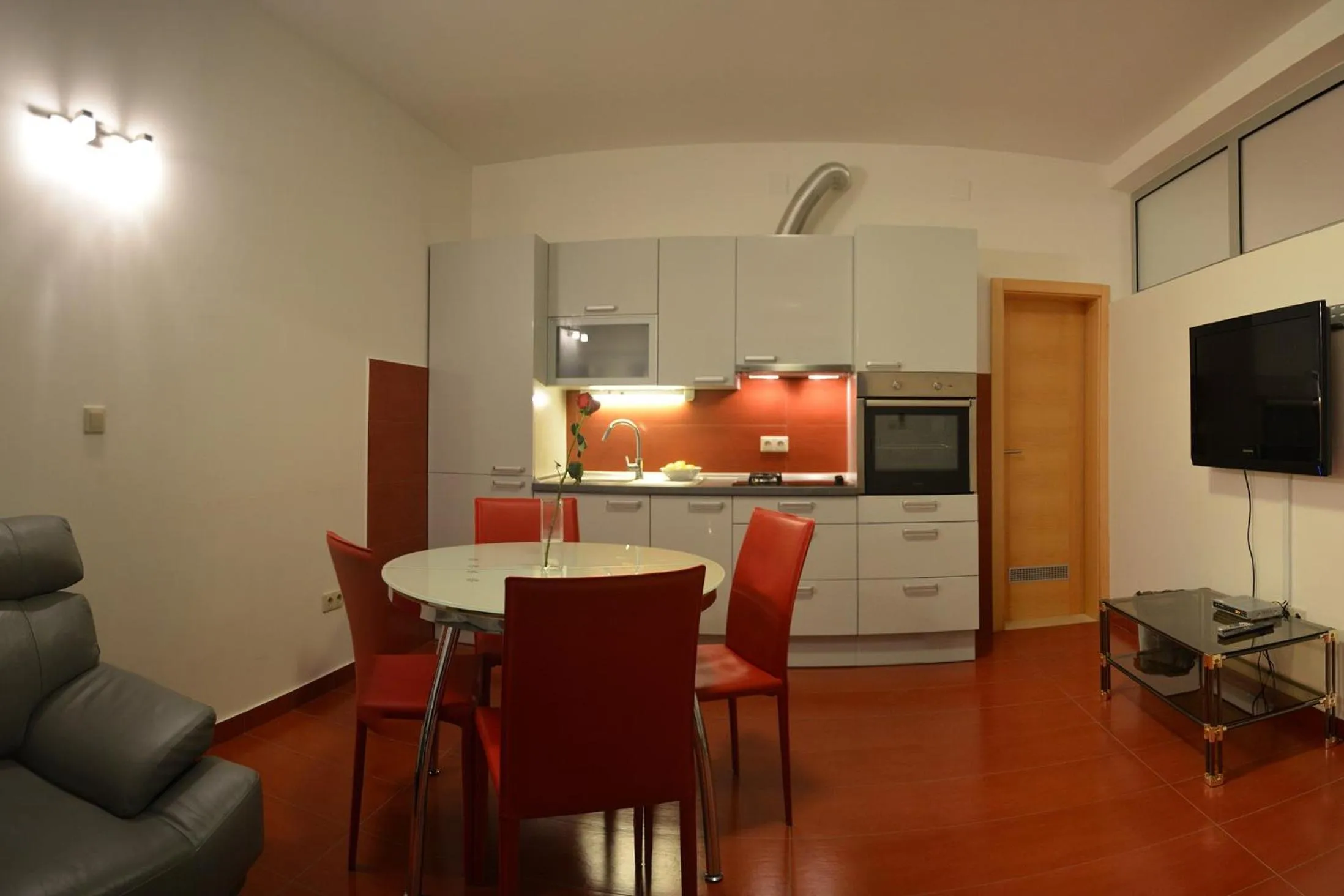 Kitchen or kitchenette in Villa Avantgarde