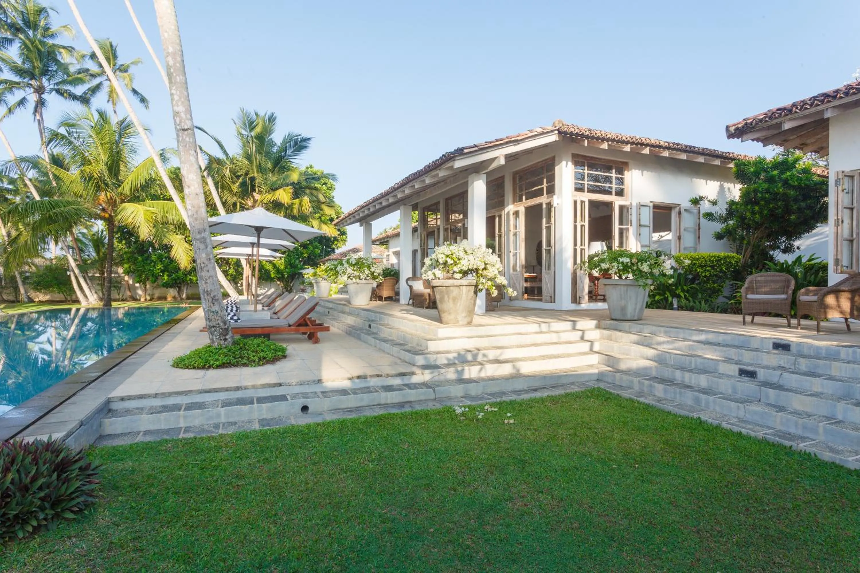 Property building in Habaraduwa House