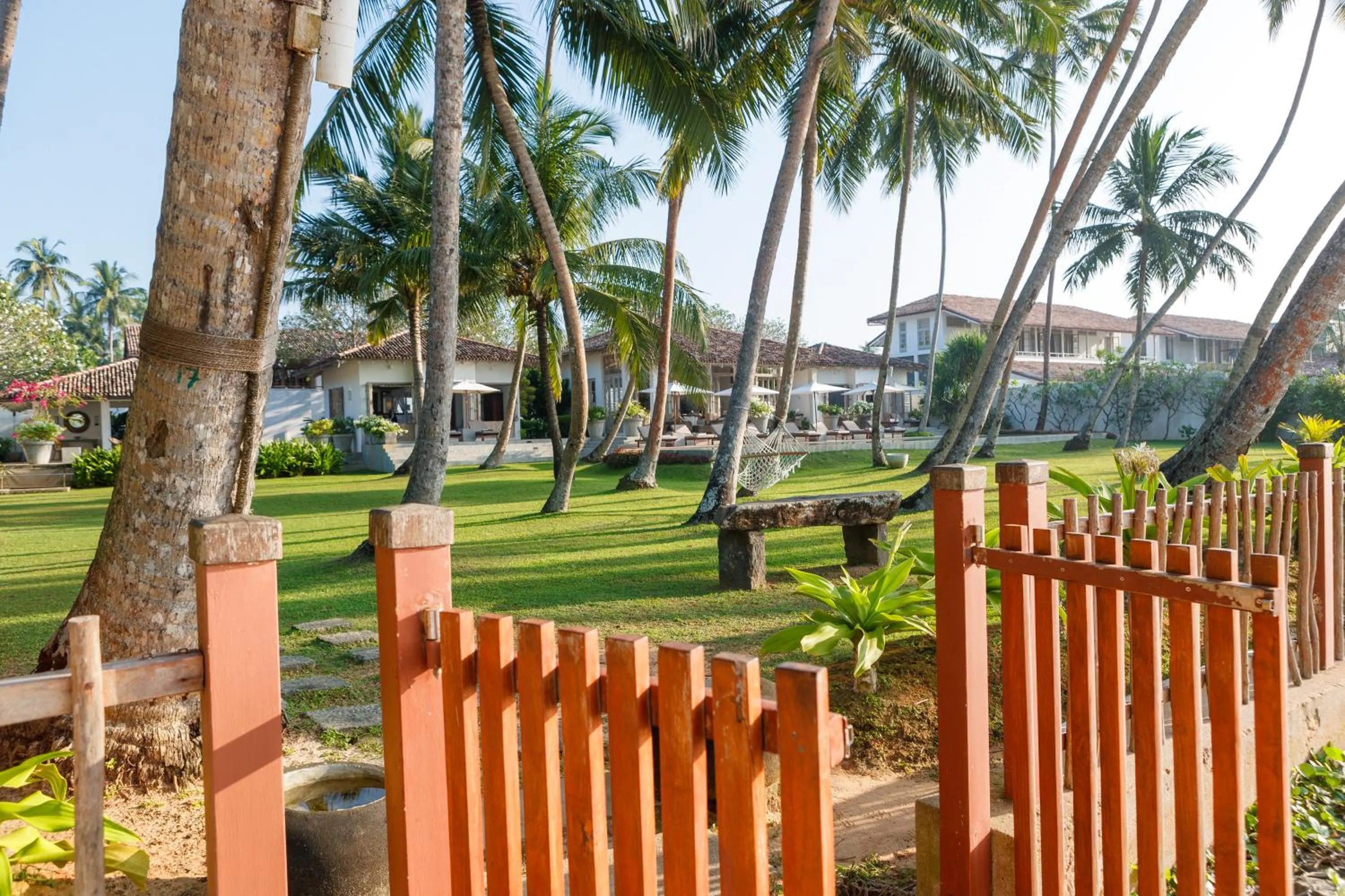 Facade/entrance in Habaraduwa House