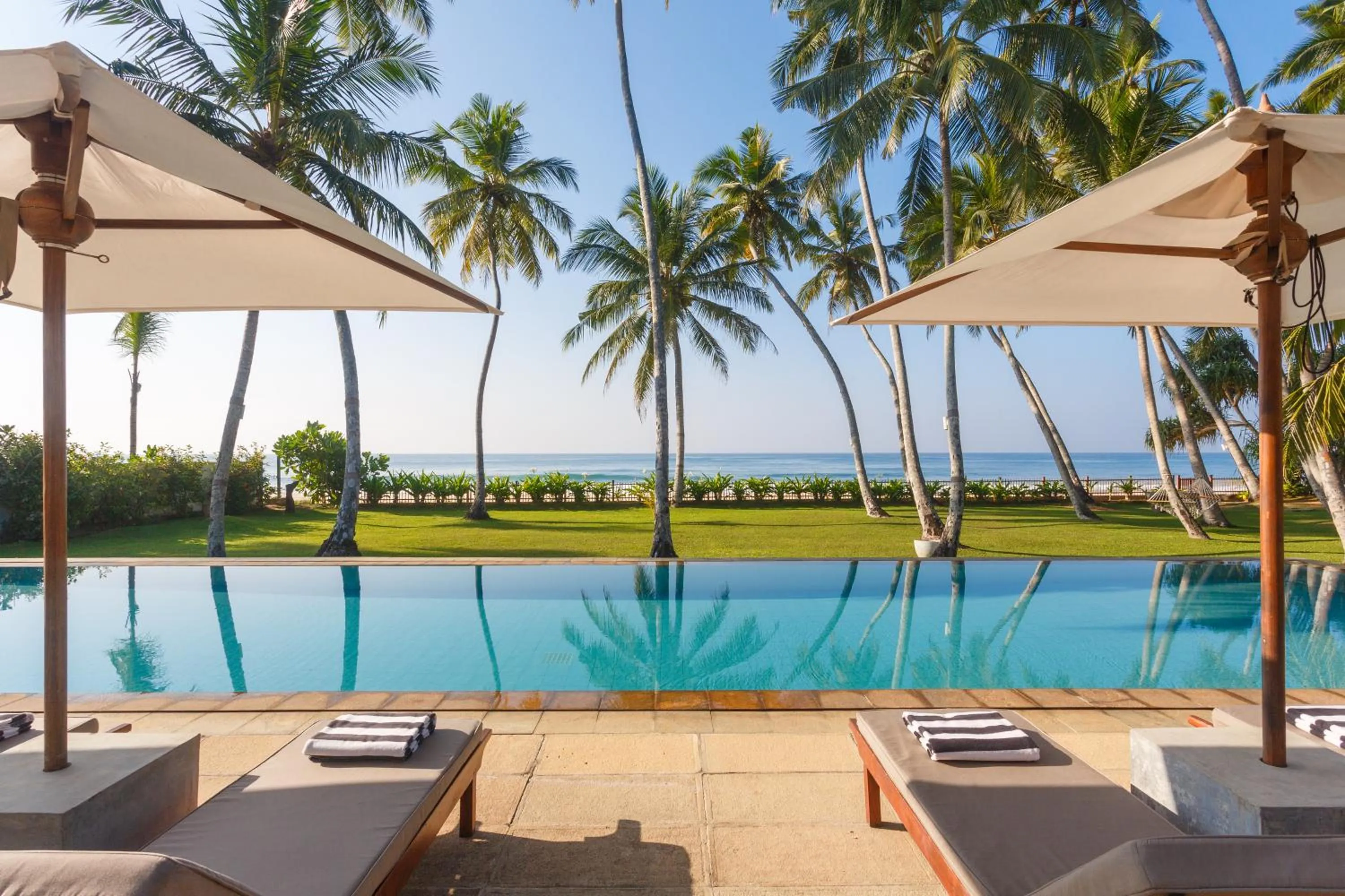 Swimming pool in Habaraduwa House