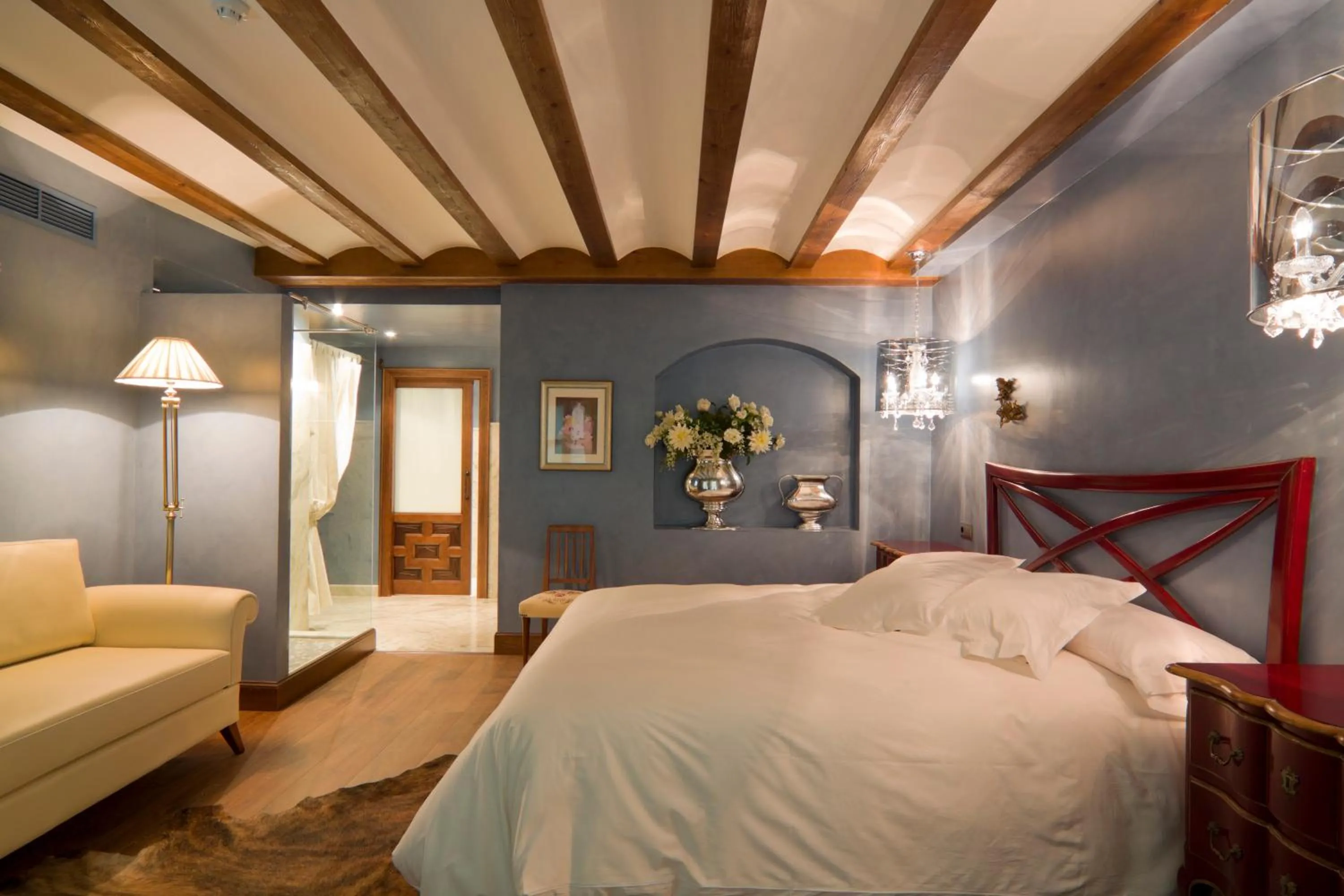 Photo of the whole room, Bed in Hospederia de los Parajes