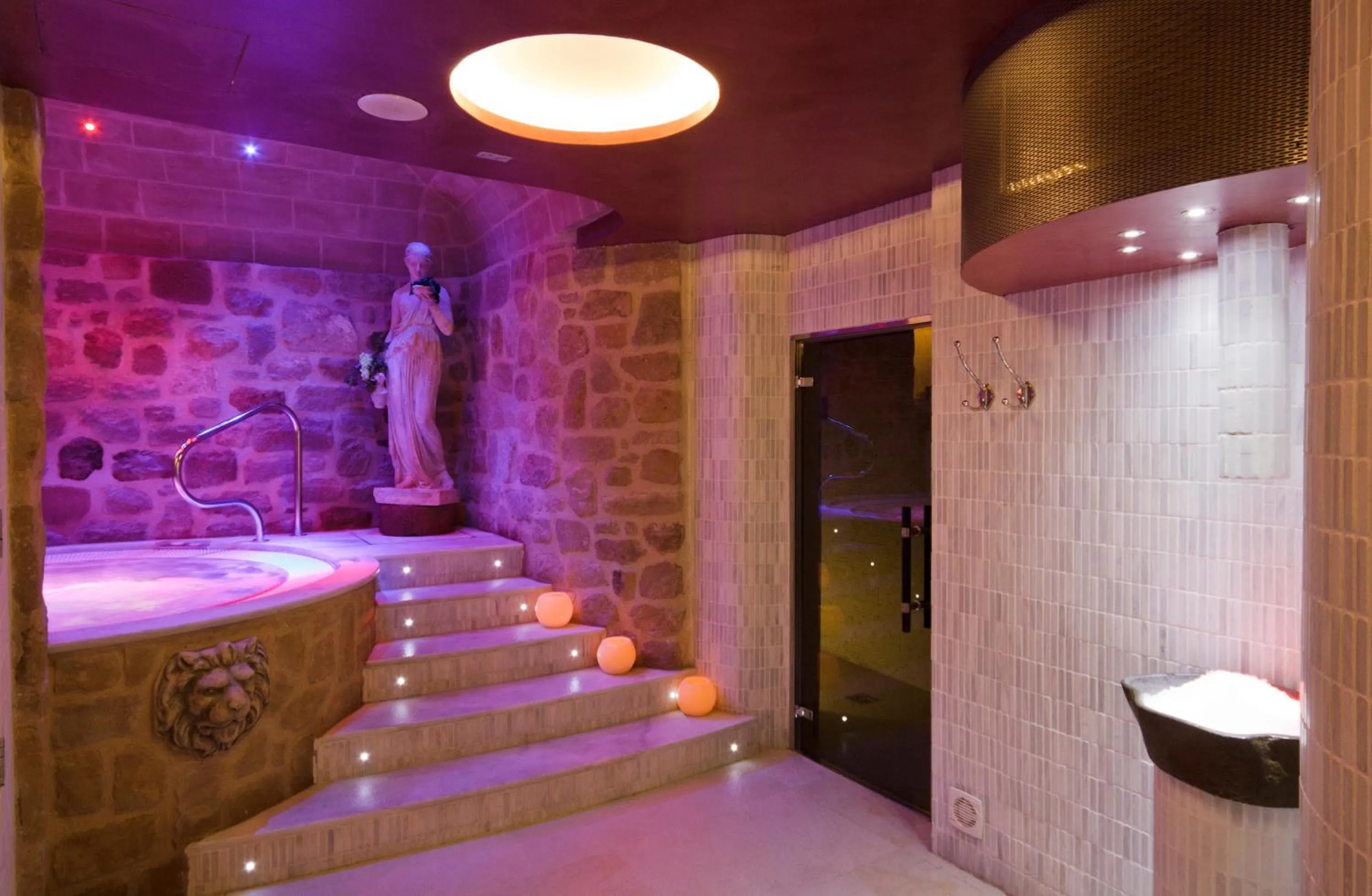 Spa and wellness centre/facilities in Hospederia de los Parajes