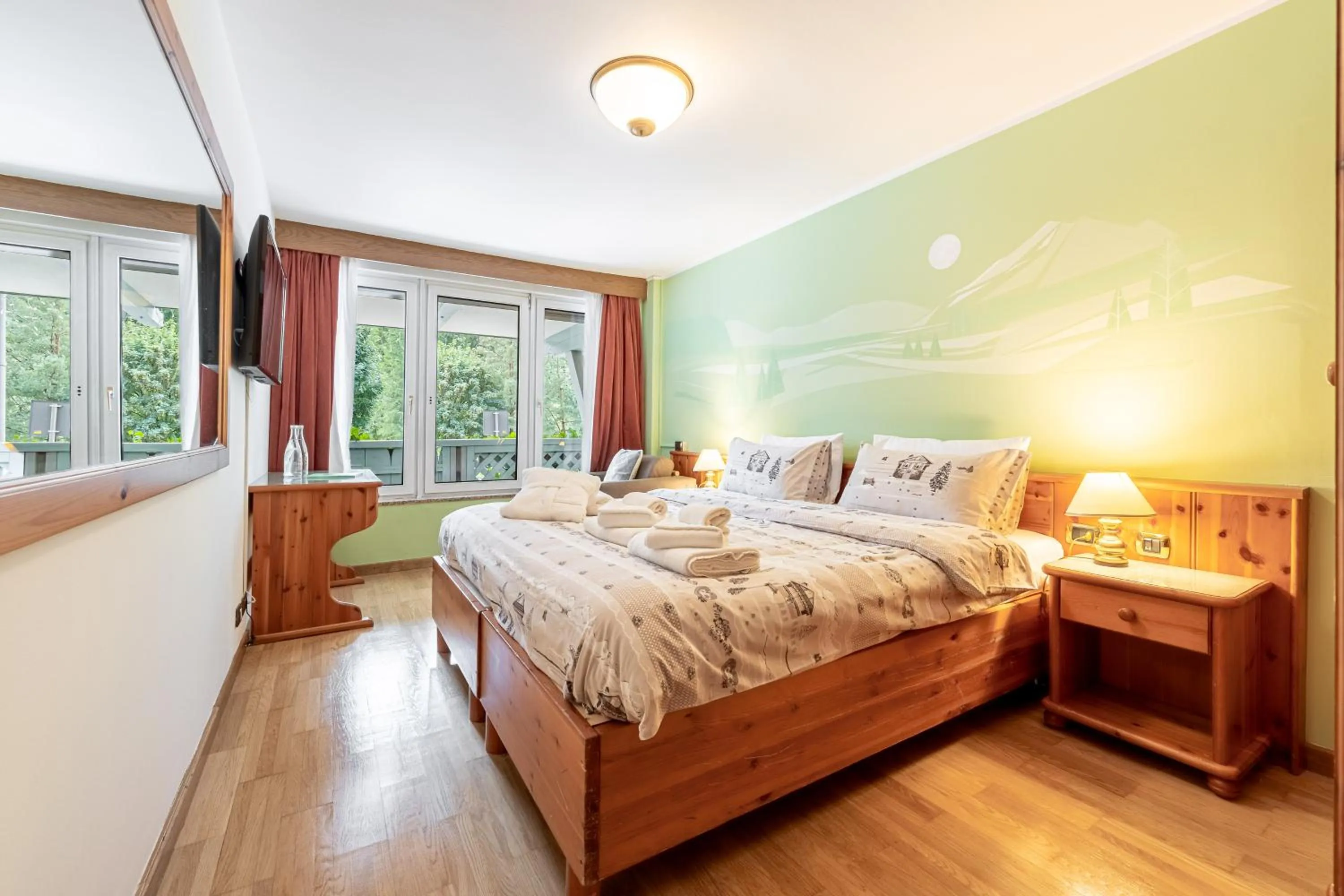 Bedroom, Bed in Hotel Dolomiti Schloss