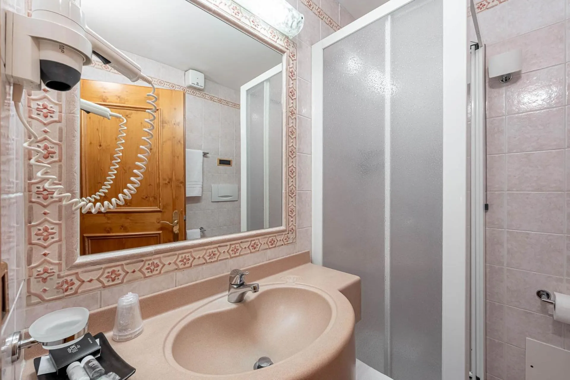 Bathroom in Hotel Dolomiti Schloss