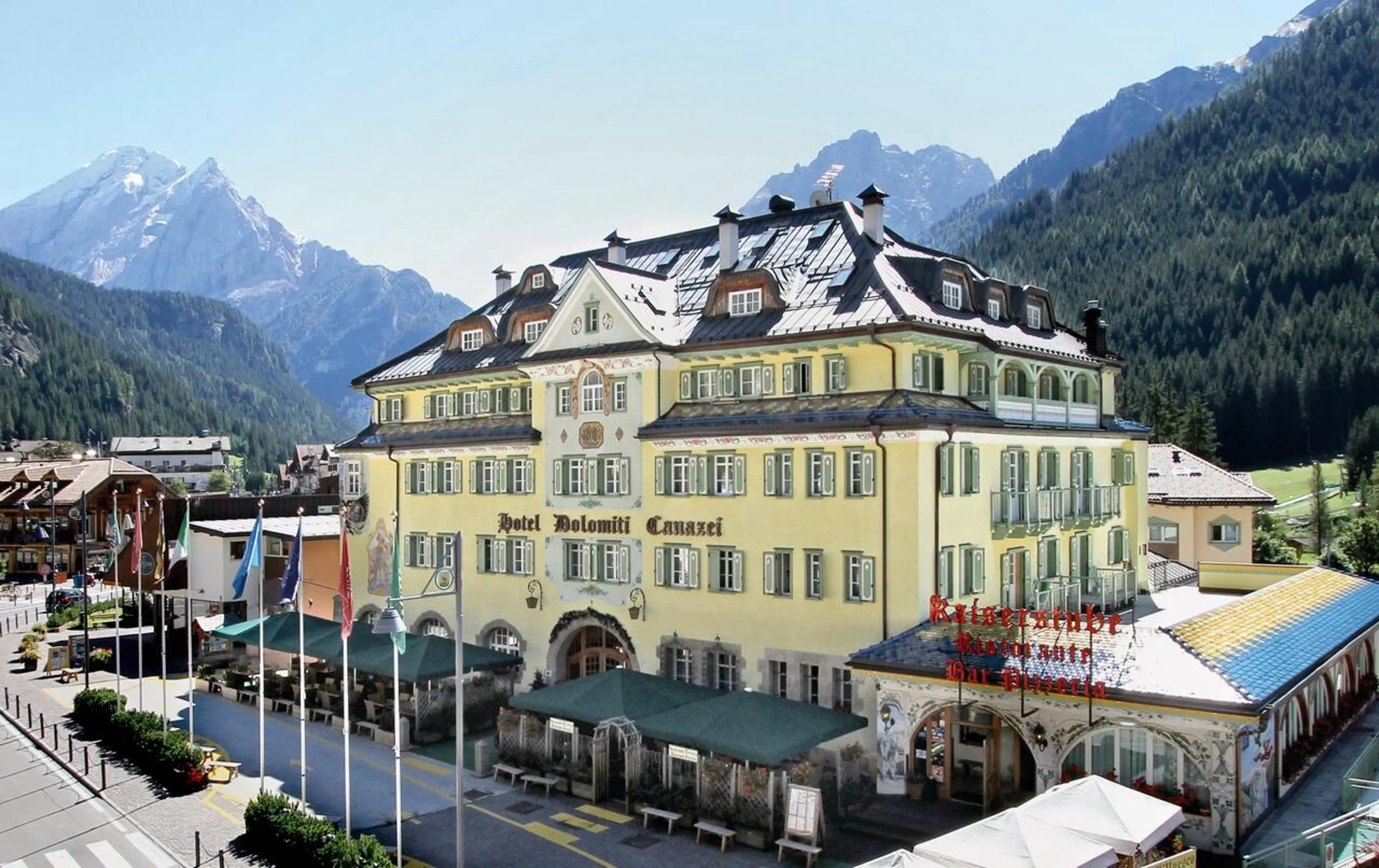 Property building in Hotel Dolomiti Schloss