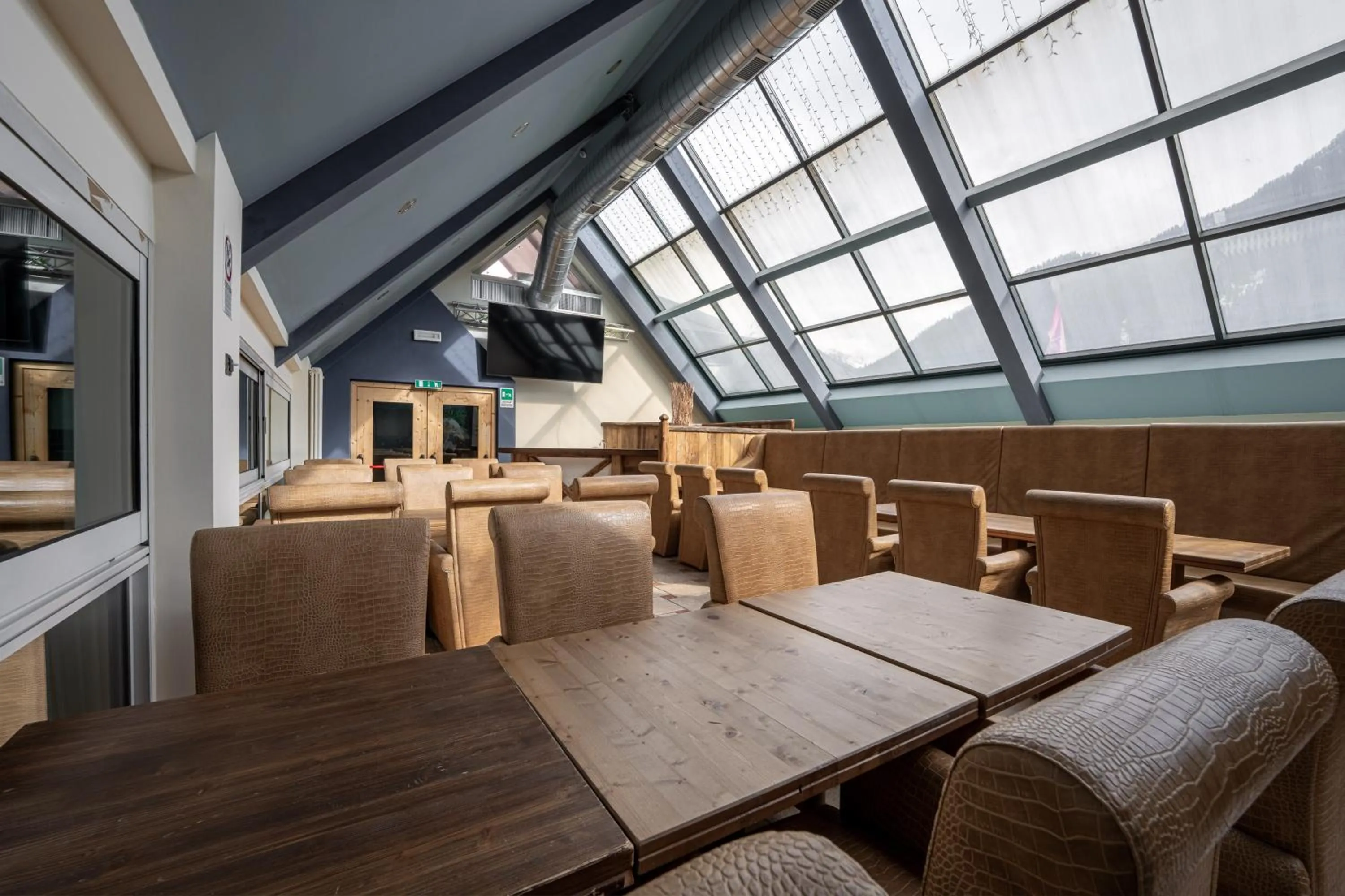 Meeting/conference room in Hotel il Caminetto Sport