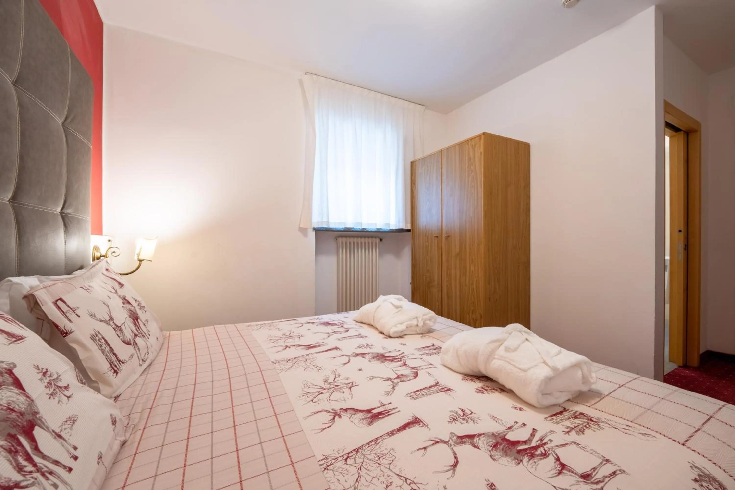 Bedroom, Bed in Hotel il Caminetto Sport