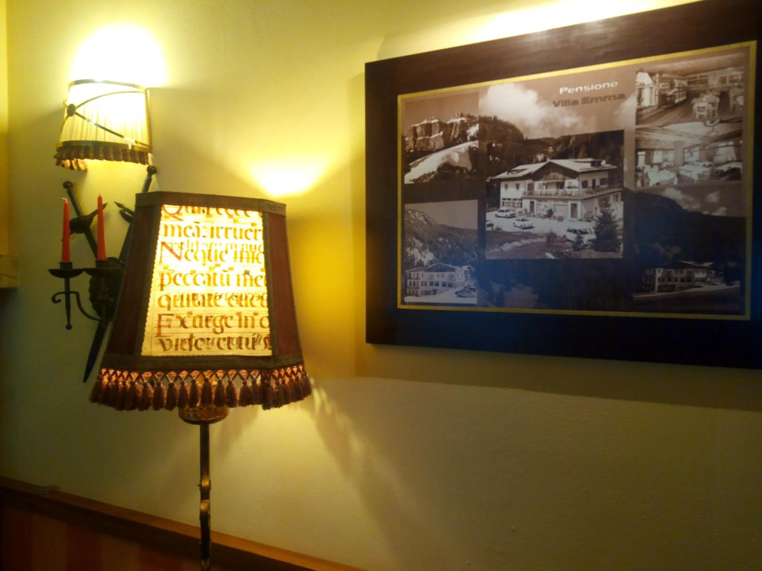 Lounge or bar in IHR Hotel Villa Emma