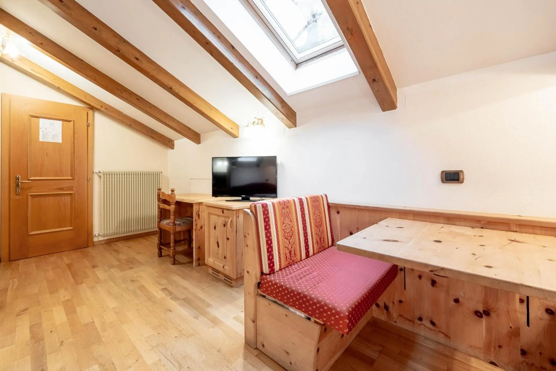 Decorative detail in Hotel Villetta Maria Cottage