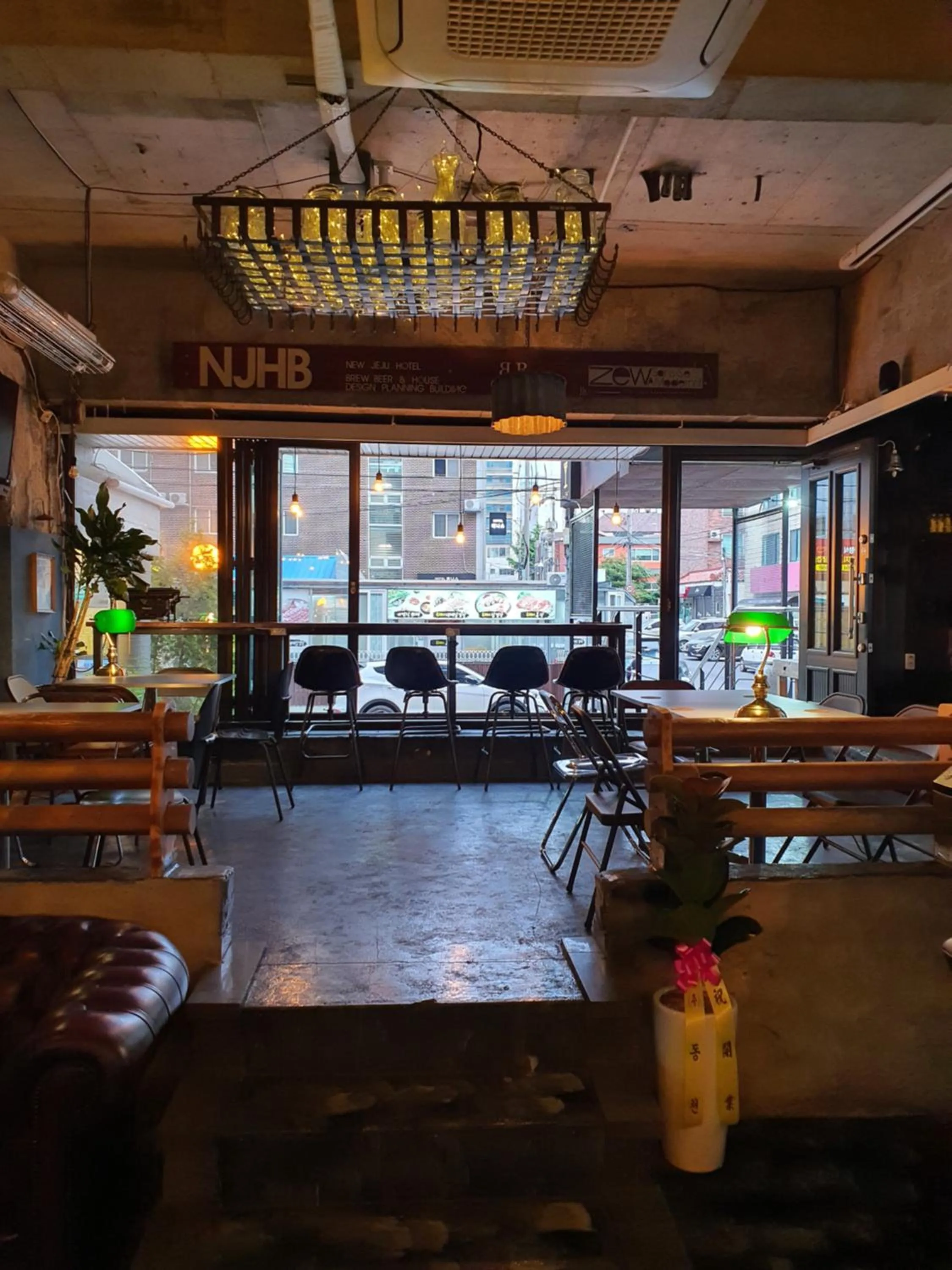 Lounge or bar in New Jeju Hotel