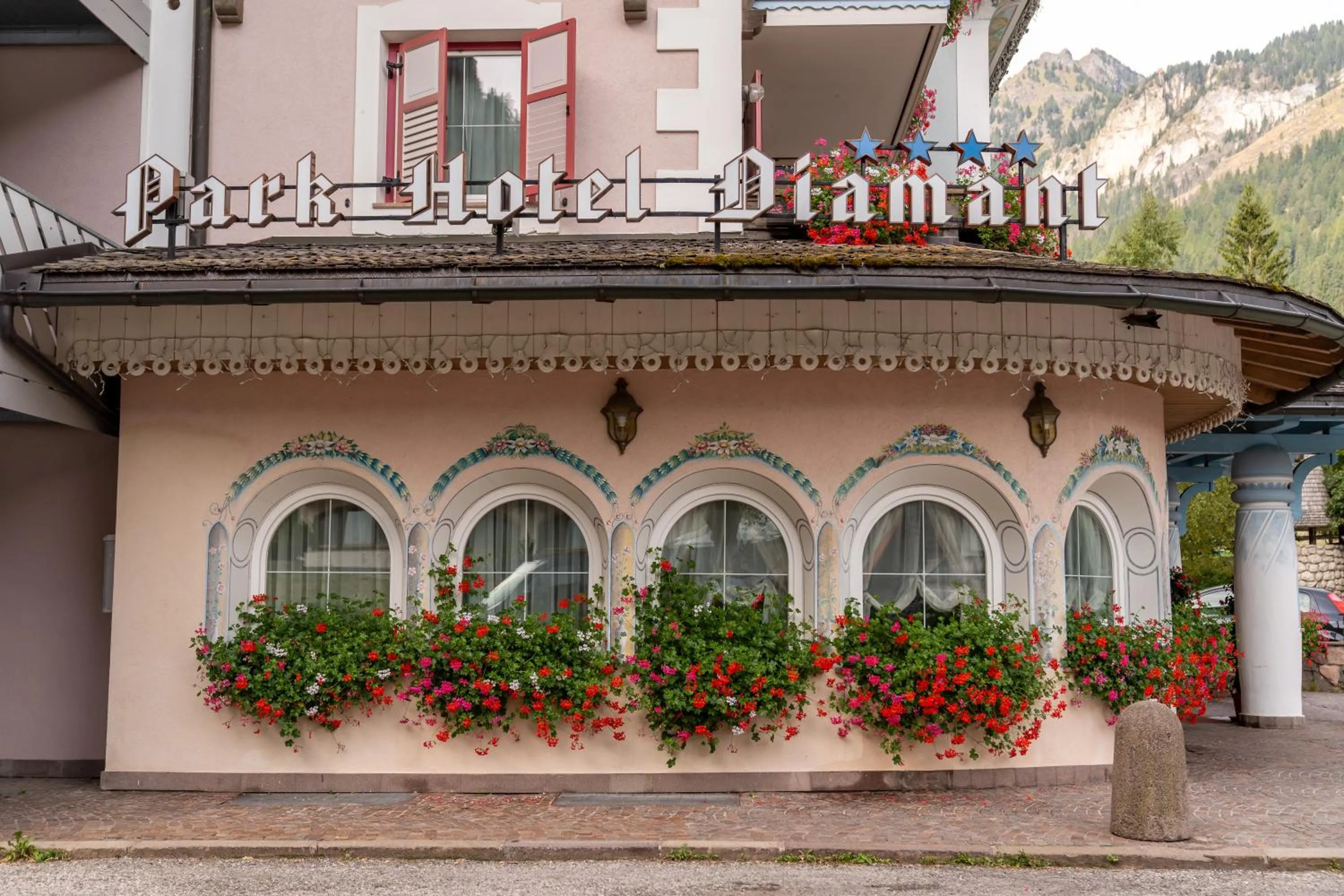 Property building in Hotel Diamant Park