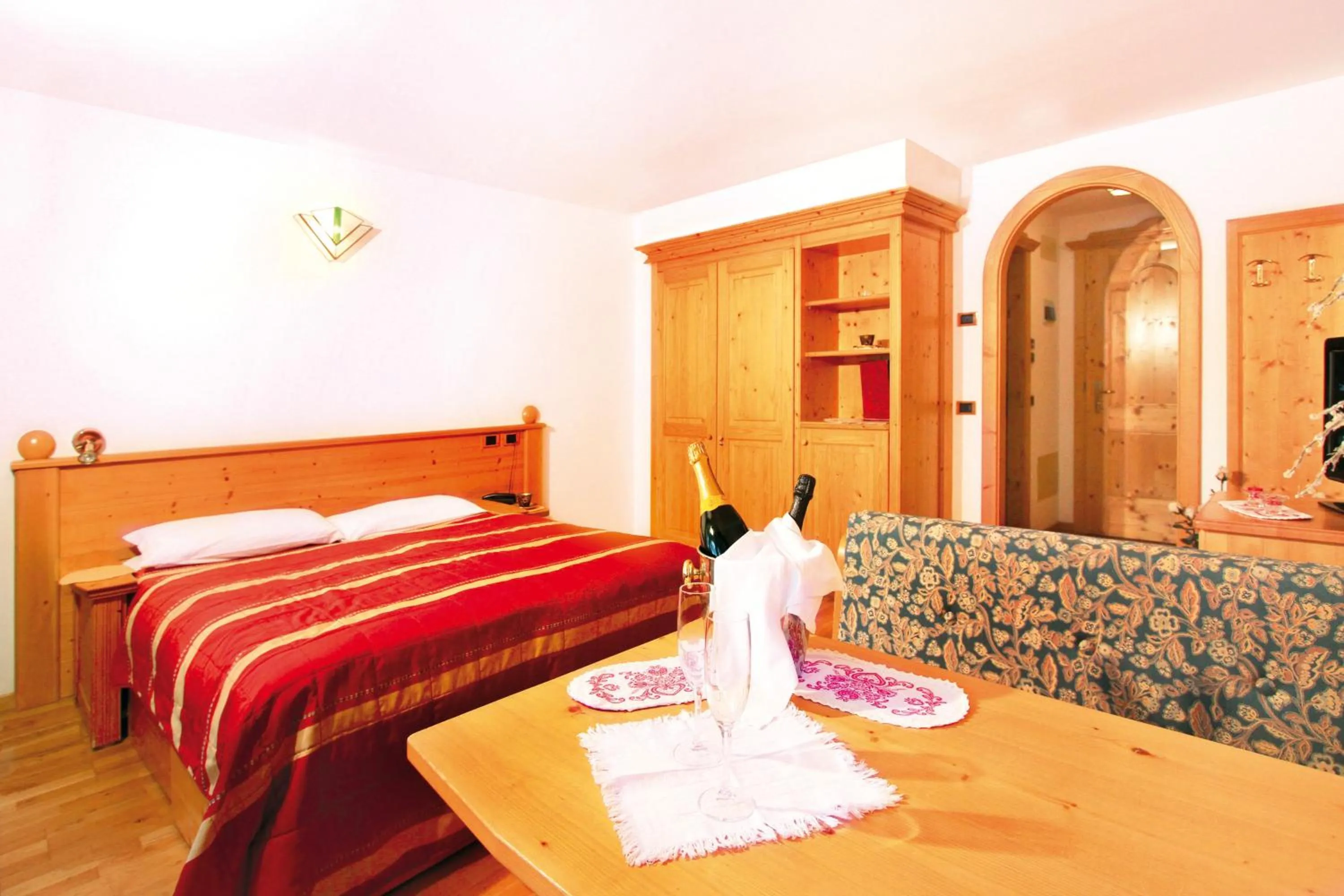 Photo of the whole room, Bed in Hotel Diamant Park