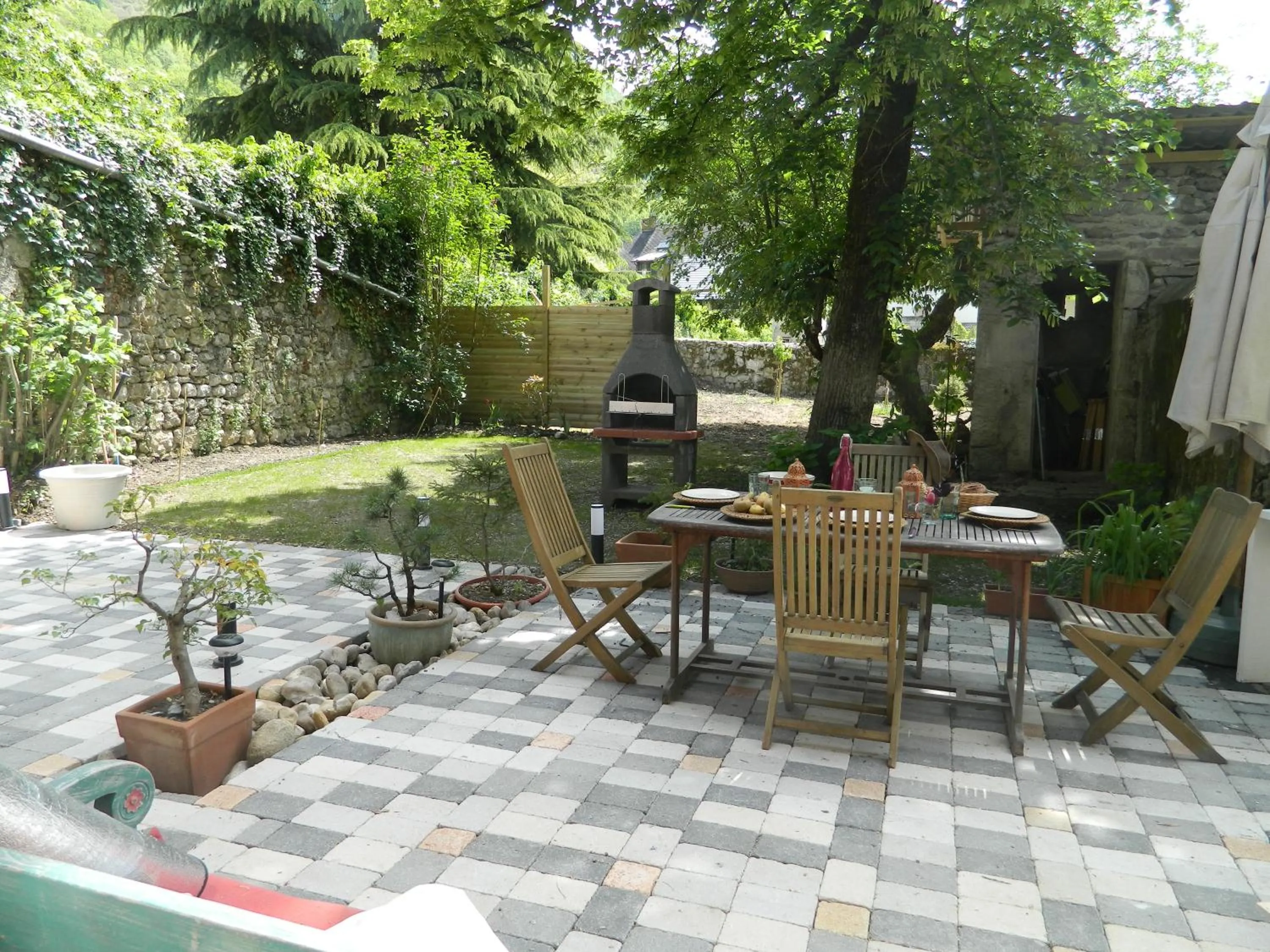 Garden view in Gite de l'école