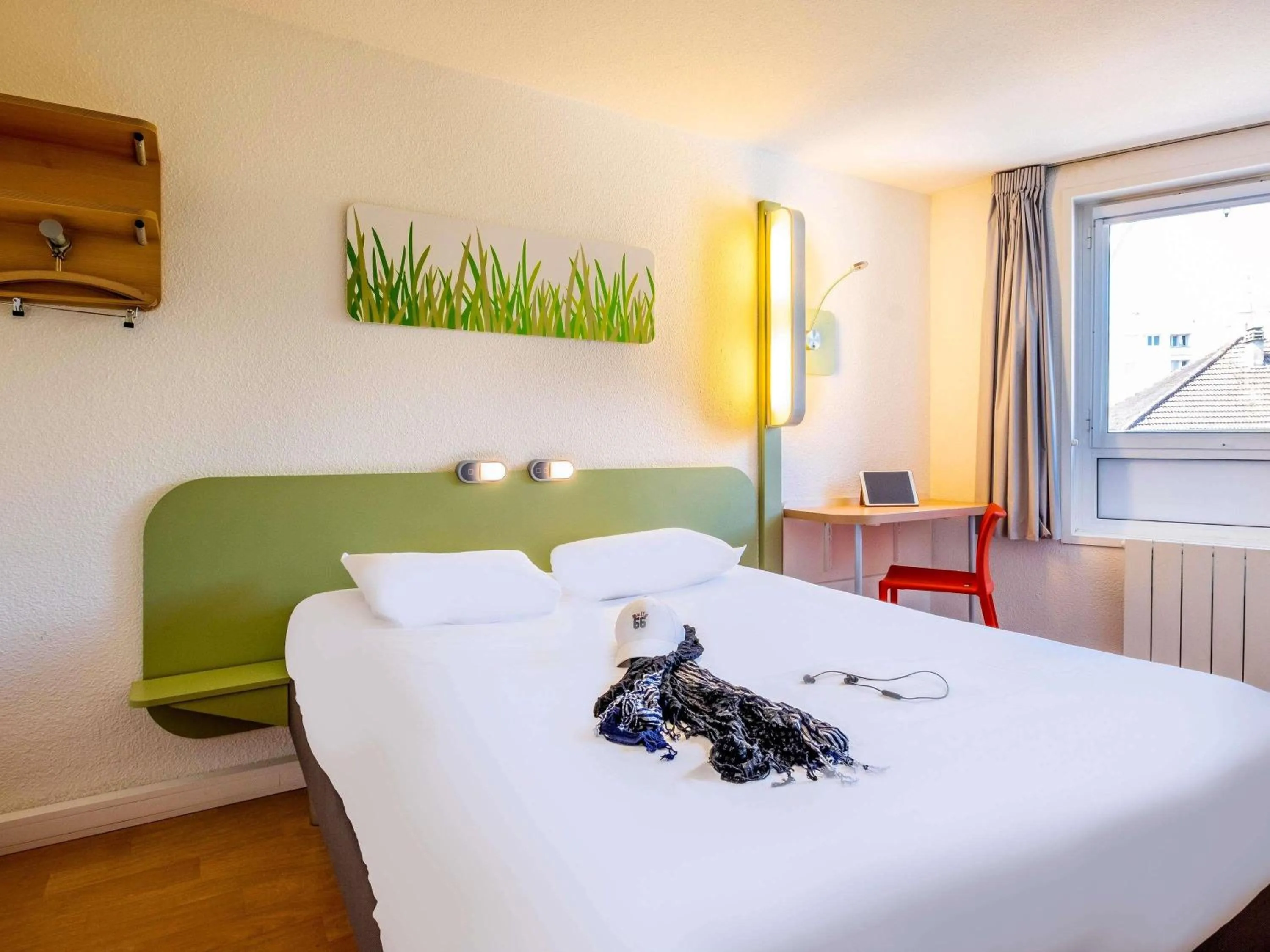 Bedroom, Bed in ibis budget Limoges Centre Gare