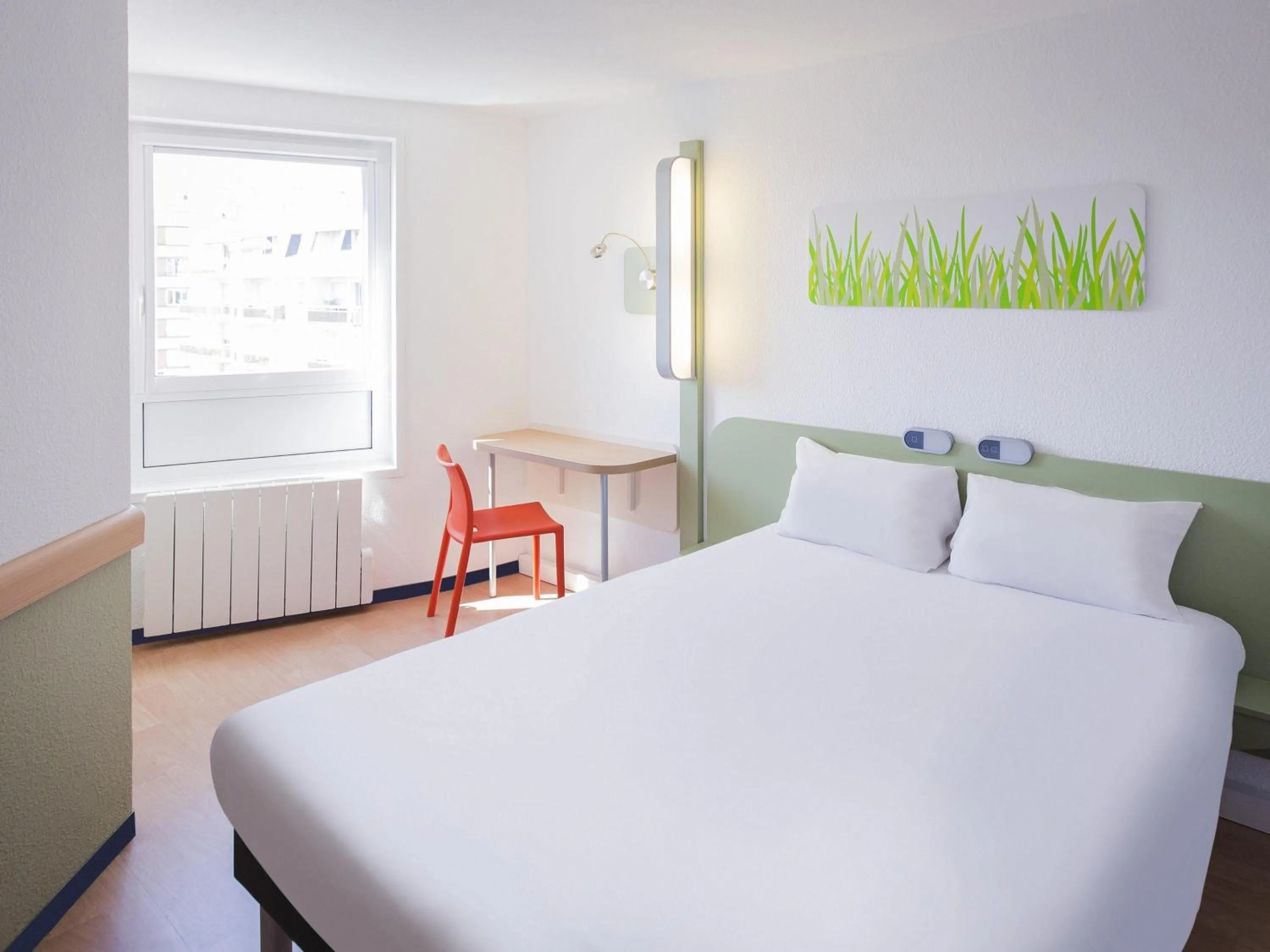 Bedroom, Bed in ibis budget Limoges Centre Gare
