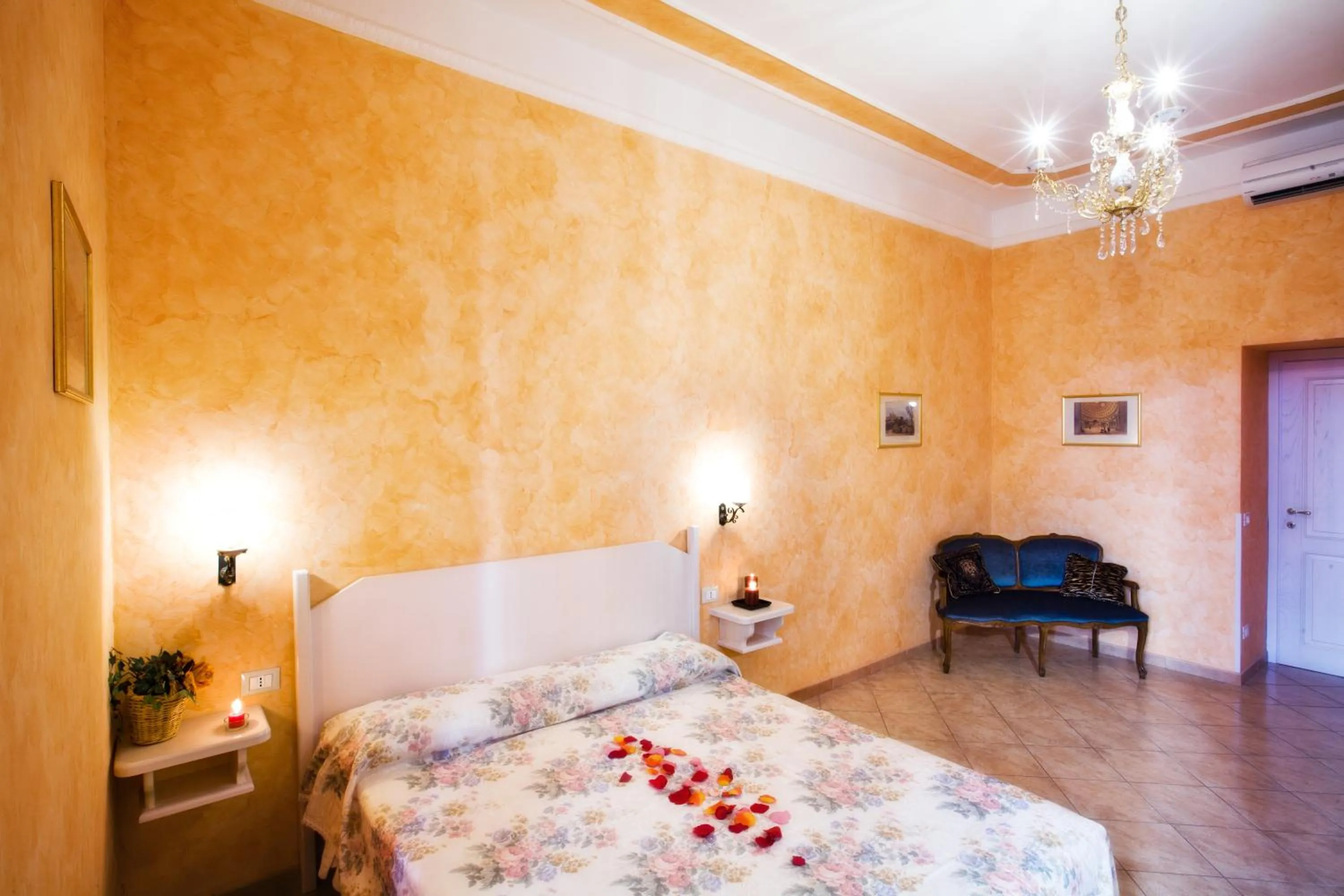 Photo of the whole room, Bed in Affittacamere Guest House Glatimia