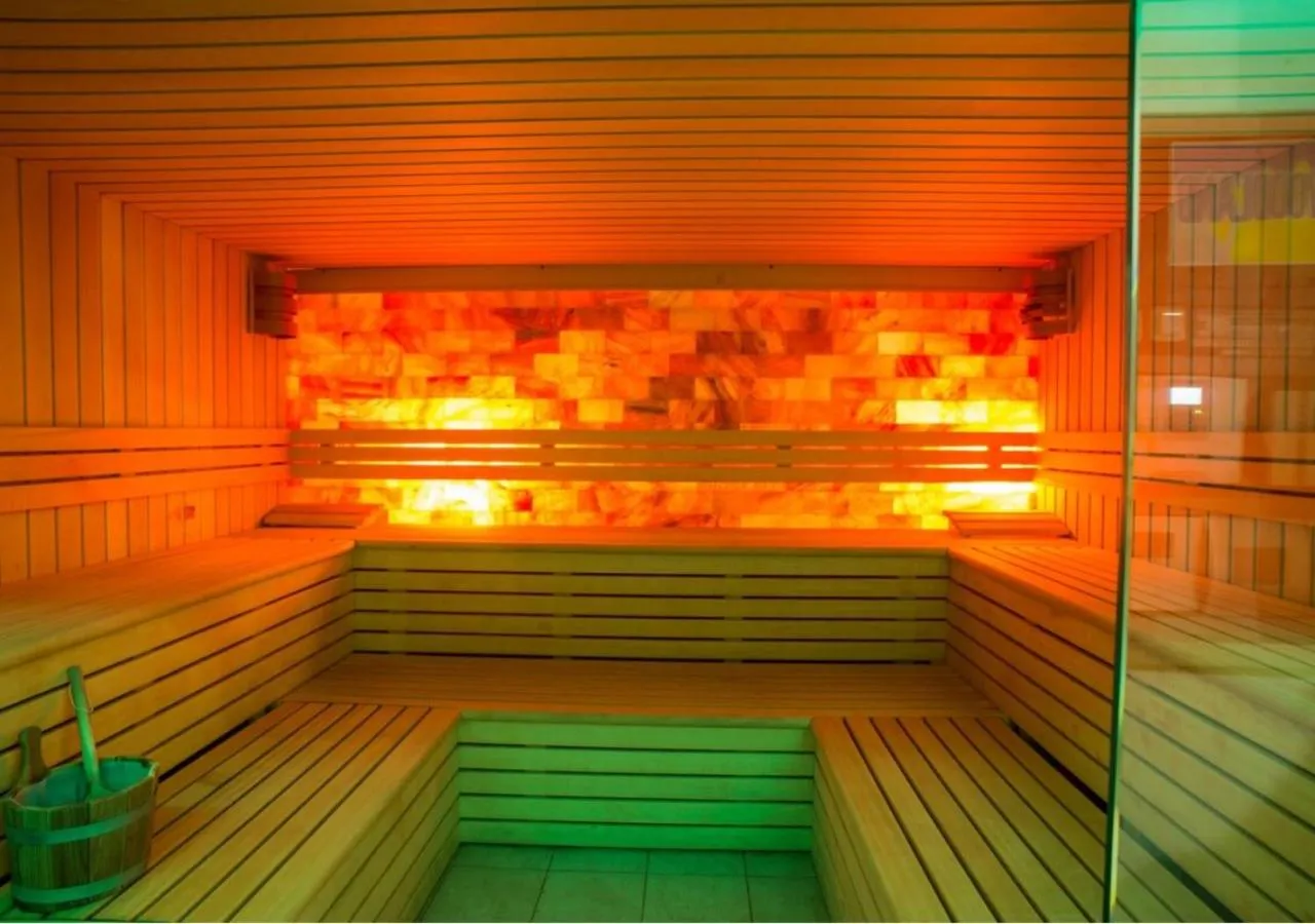 Sauna in Garni Hotel Hollywoodland Wellness & Aquapark