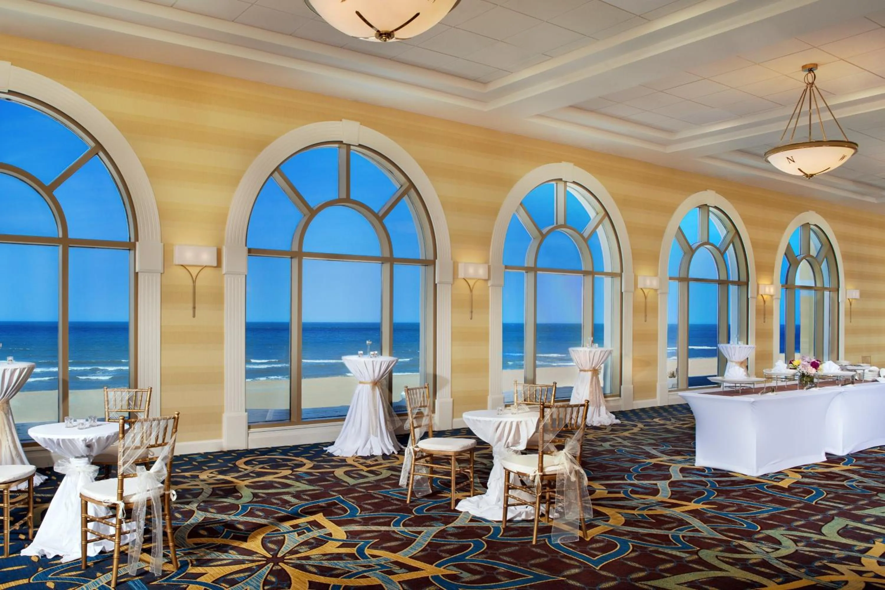 Lobby or reception in Sheraton Oceanfront Hotel