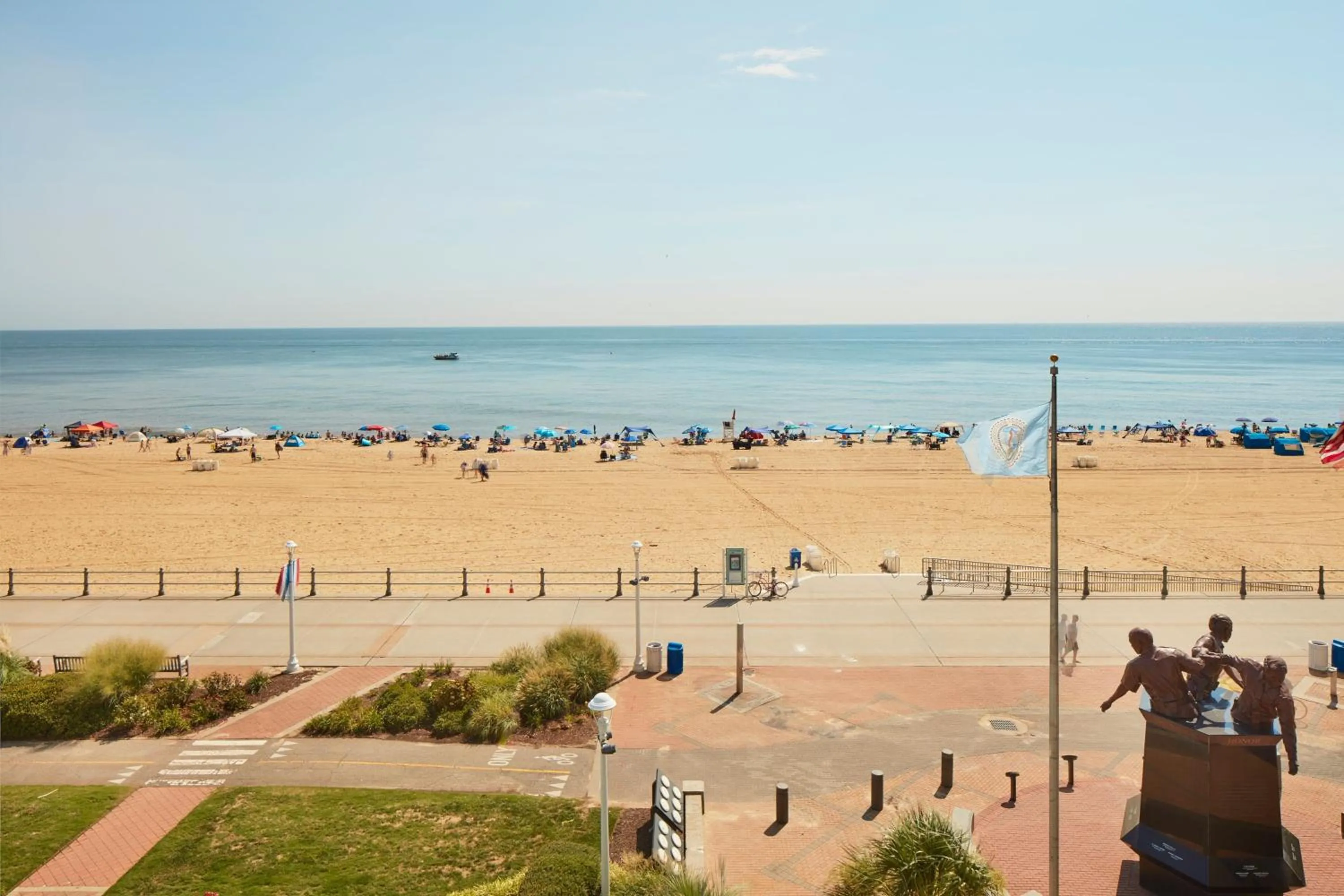 Photo of the whole room in Sheraton Oceanfront Hotel