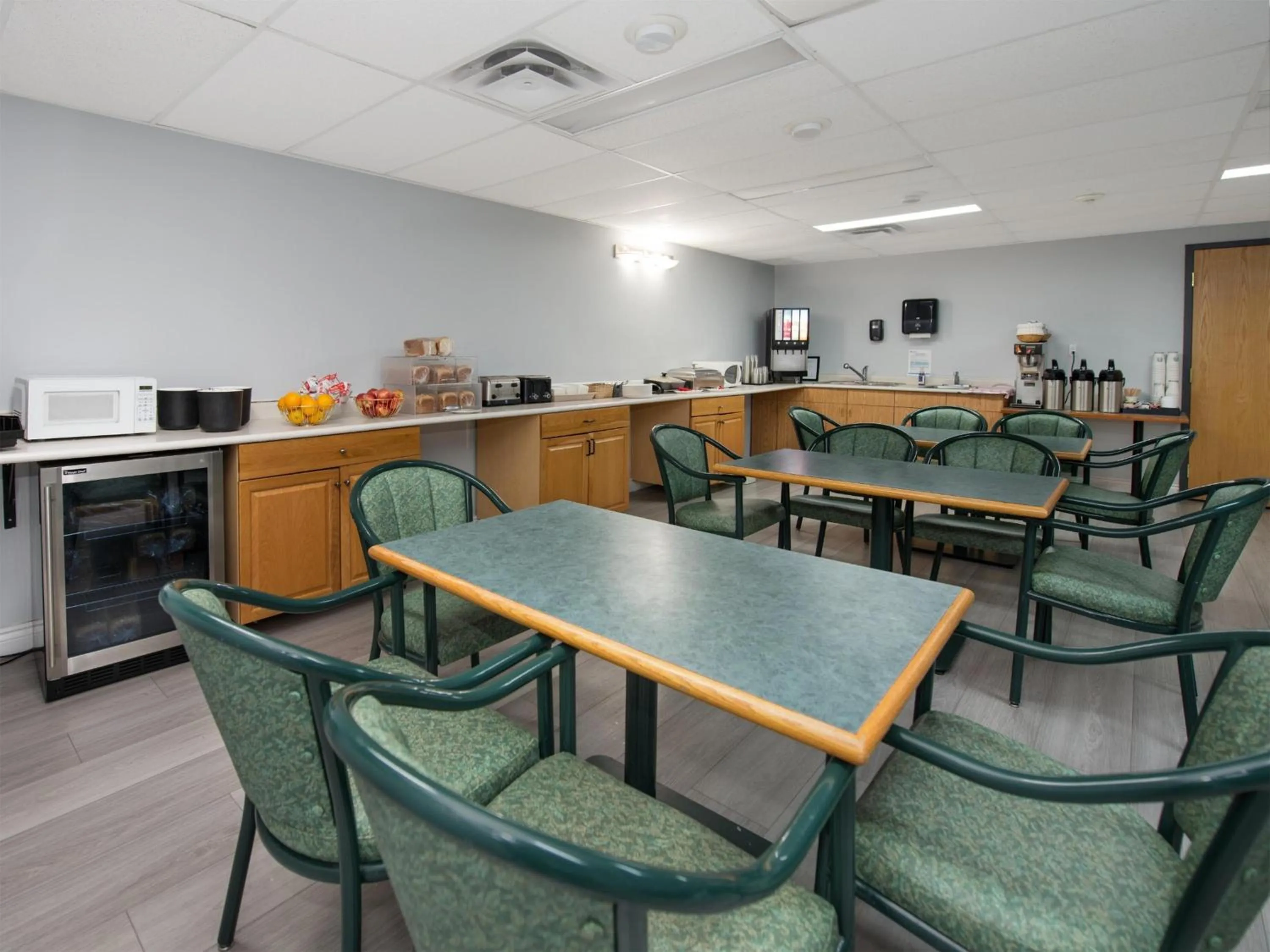 Breakfast in Coast Hinton Hotel