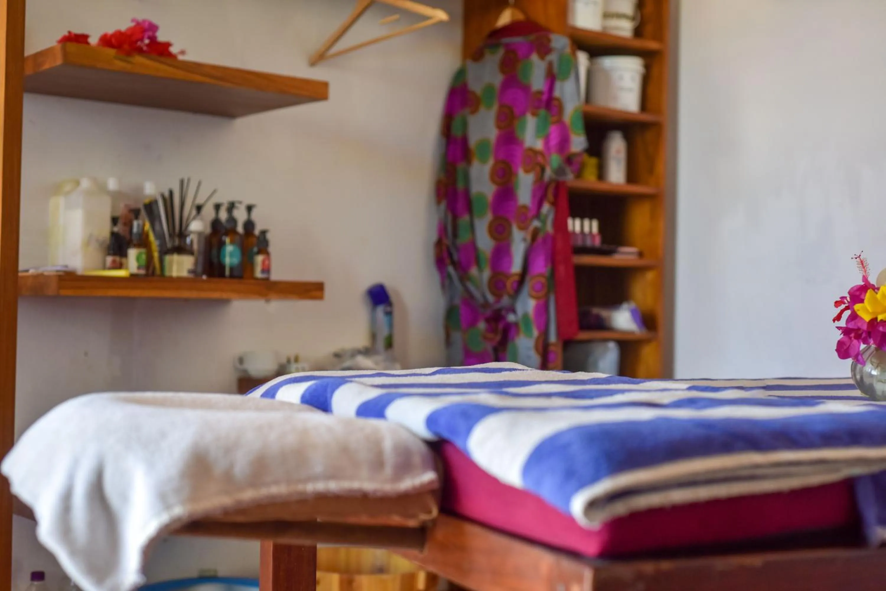 Spa and wellness centre/facilities, Bed in Jafferji Beach Retreat