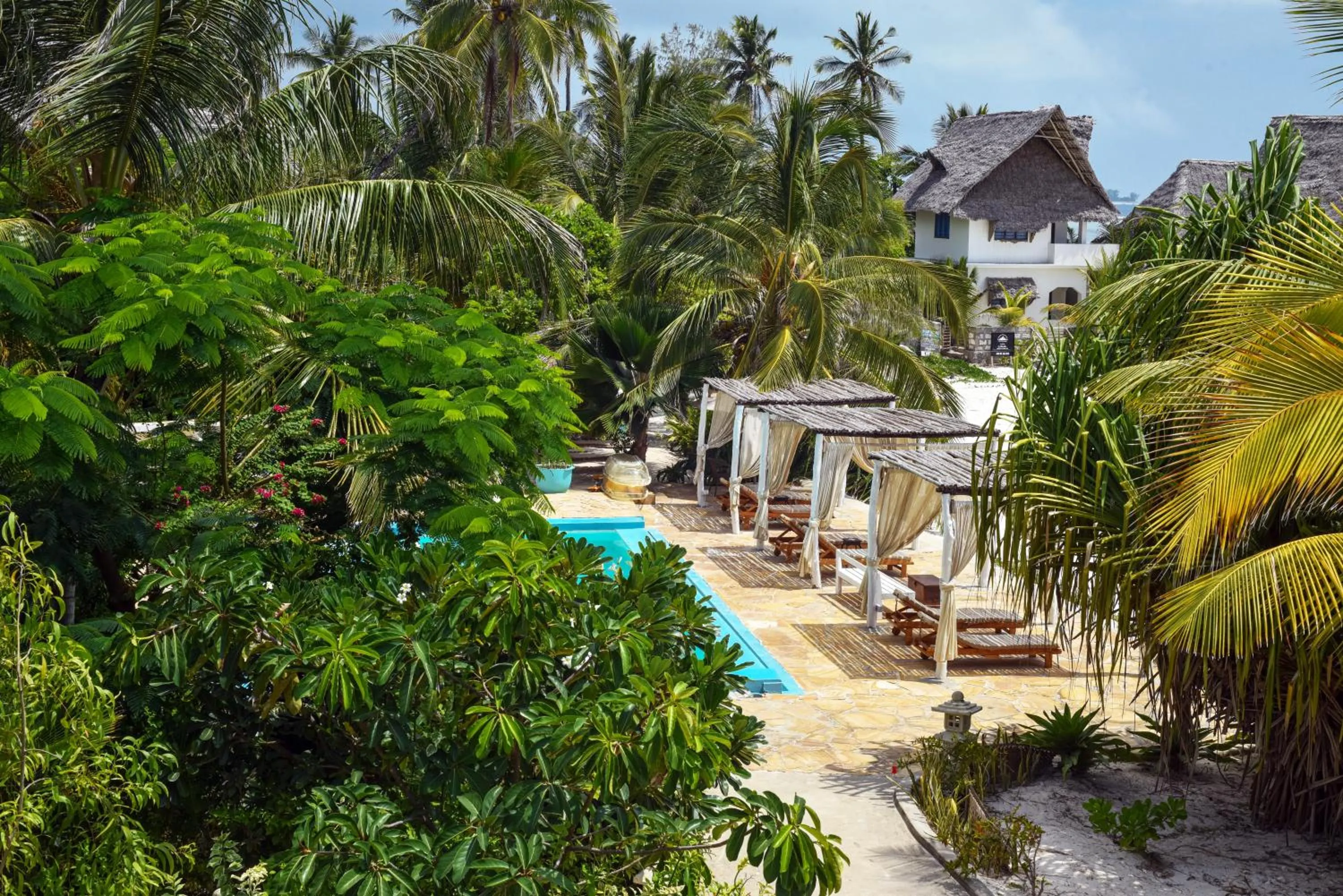 Swimming pool in Jafferji Beach Retreat