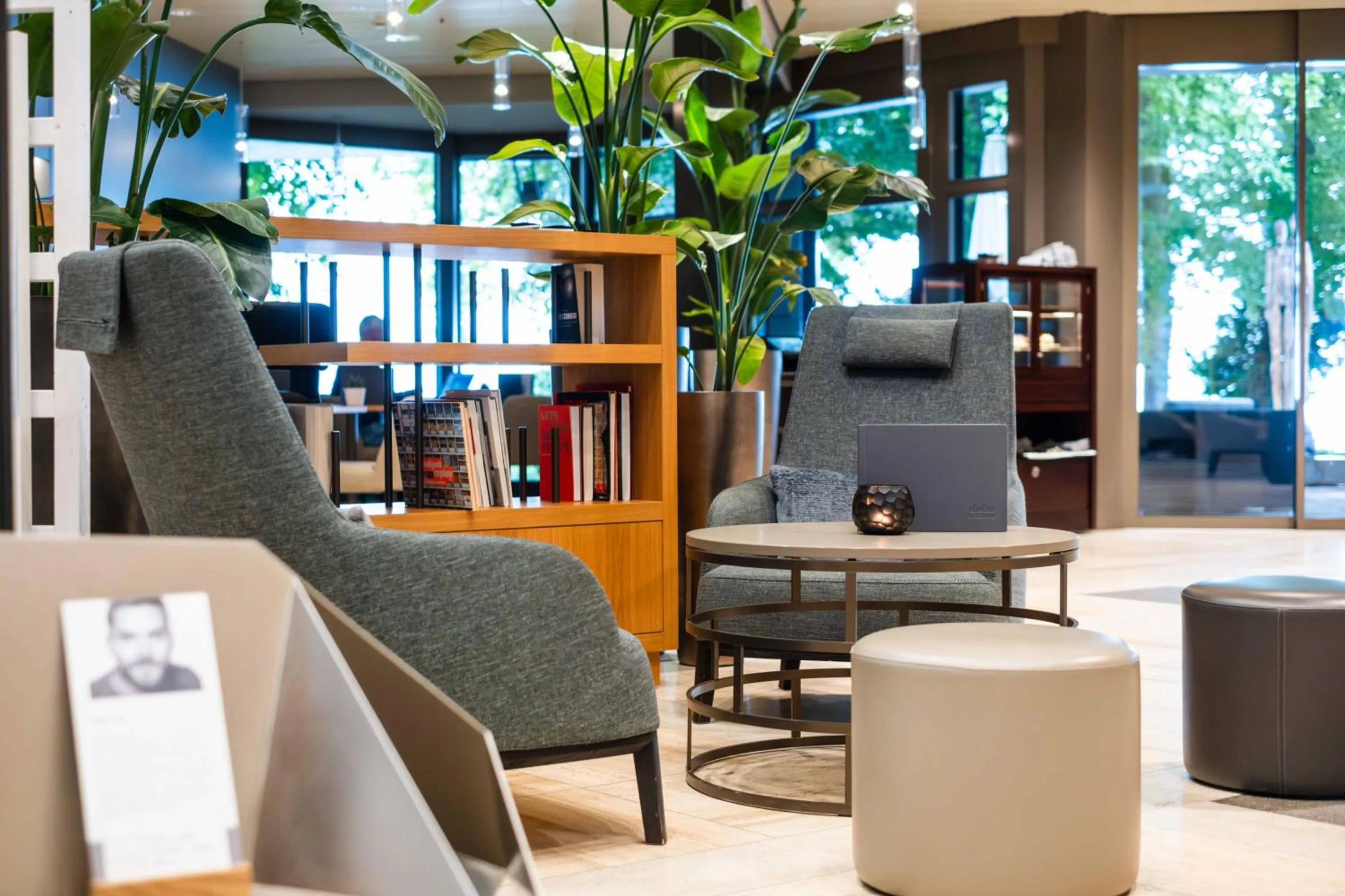 Lobby or reception in Hotel Seepark Thun